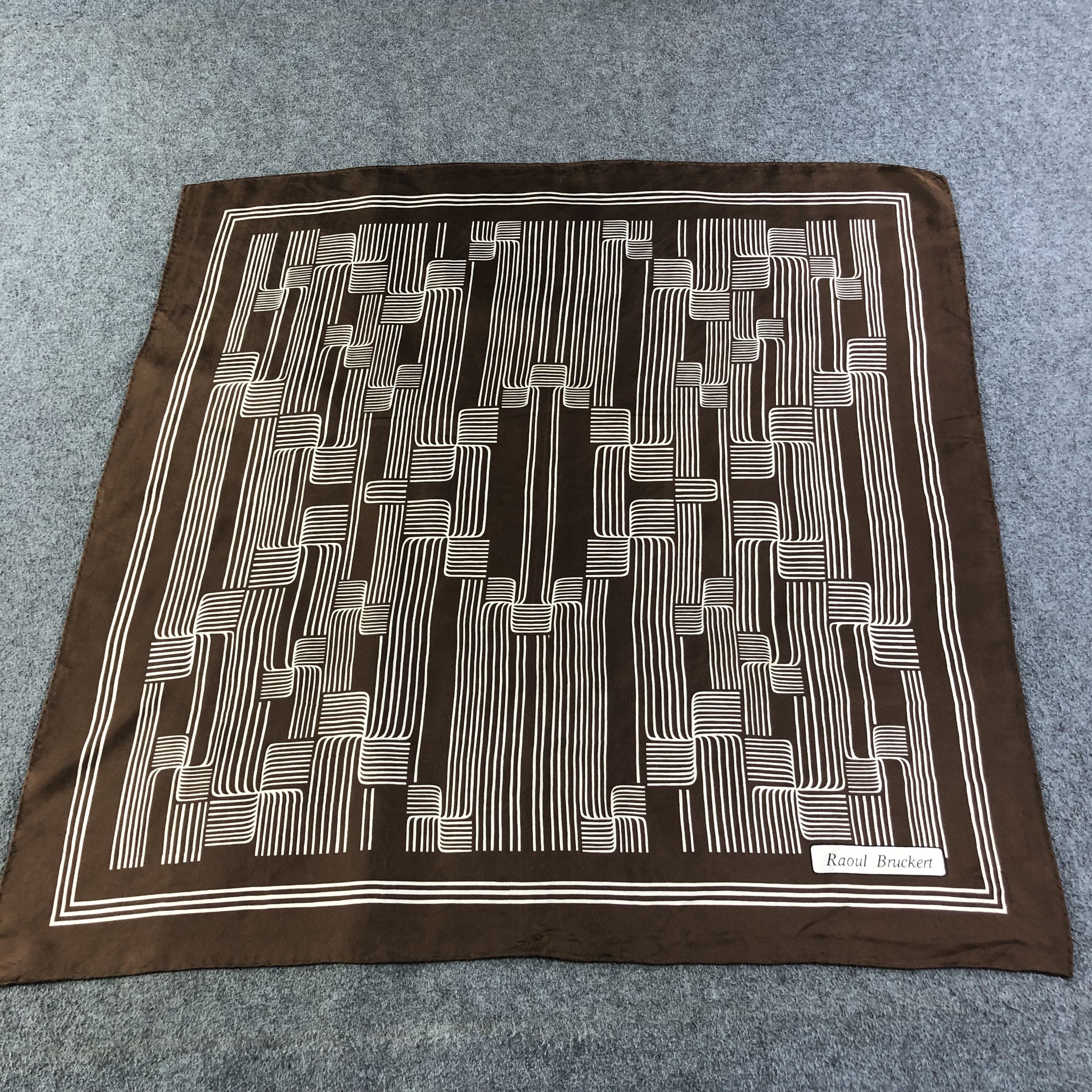 Vintage Vintage Raoul Bruckert Hand Rolled Silk Scarf M720 Size ONE SIZE - 1 Thumbnail