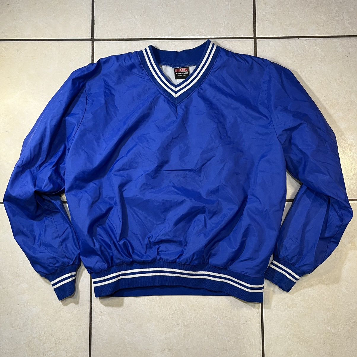 Vintage Vintage Active Apparel Nylon Shell 90s Sportswear Pullover Size US L / EU 52-54 / 3 - 1 Thumbnail
