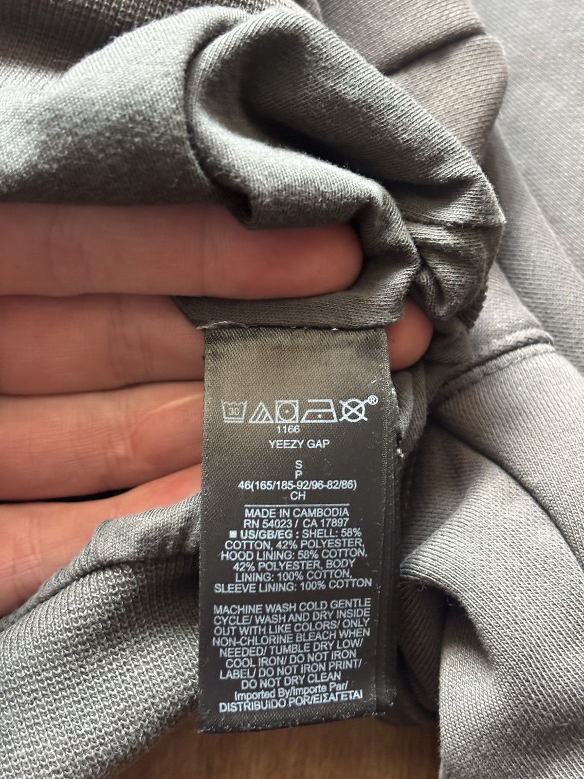 Balenciaga × Gap × Yeezy YEEZY GAP BALENCIAGA HOODIE S SIZE FIT M-L Size US S / EU 44-46 / 1 - 20 Thumbnail