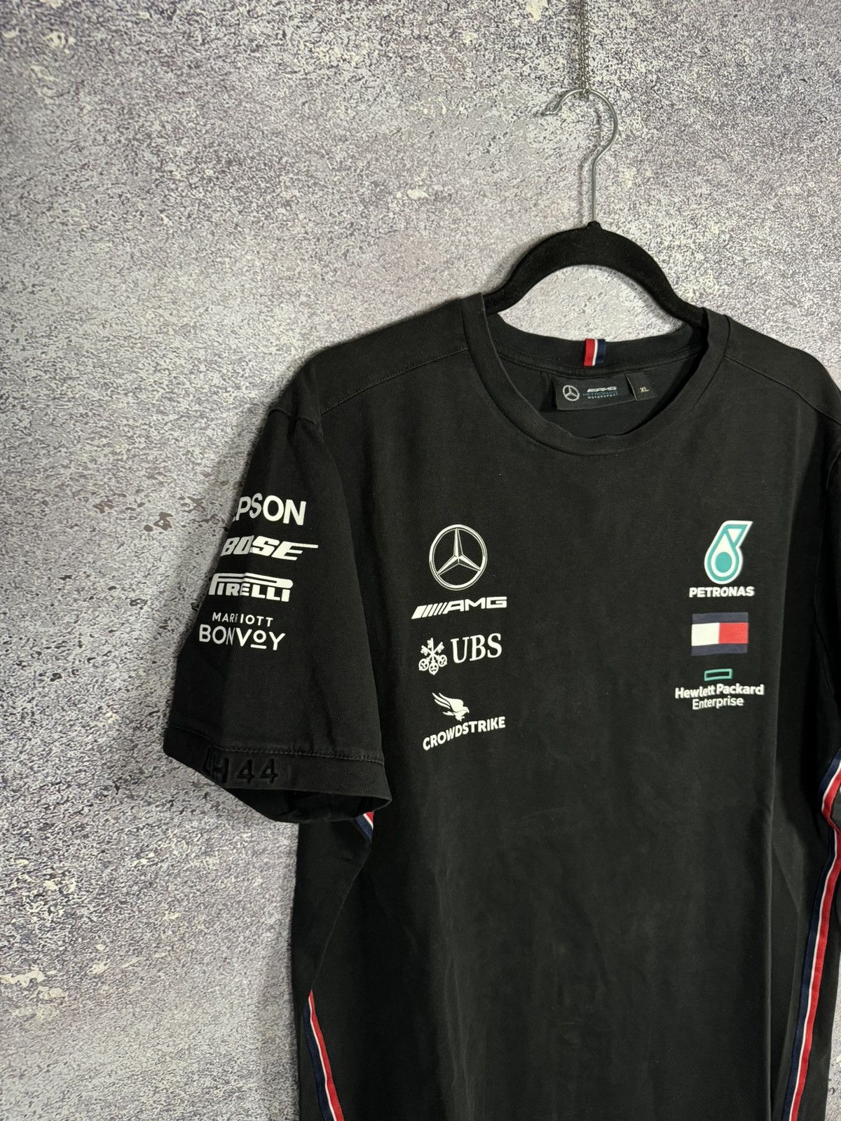 Formula 1 × Mercedes-Benz × Tommy Hilfiger Petronas AMG Mercedes Benz Racing Team TH Polo Shirt Size US XL / EU 56 / 4 - 2 Thumbnail