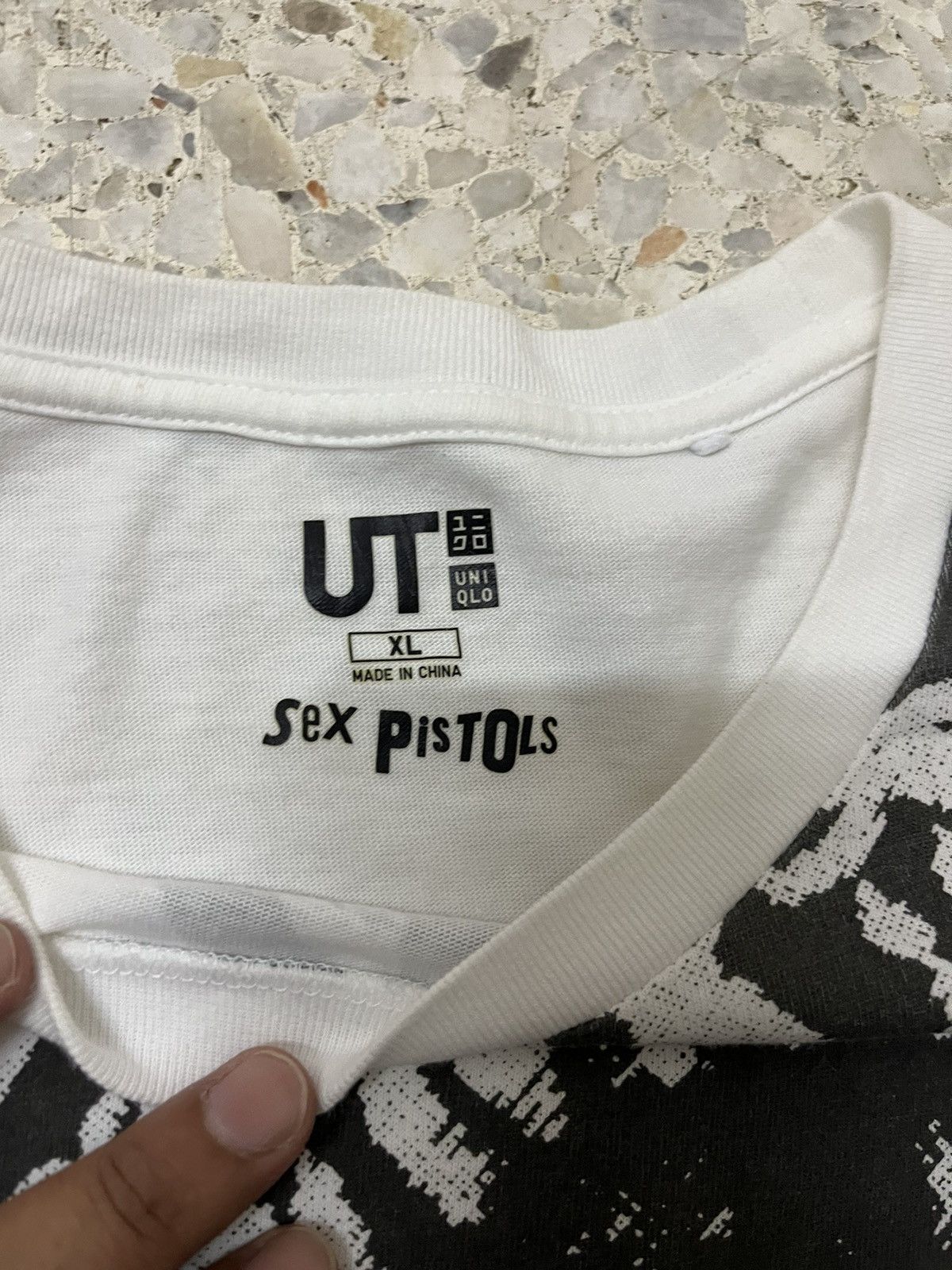 Band Tees Sex Pistols X uniqlo Size US XL / EU 56 / 4 - 4 Thumbnail