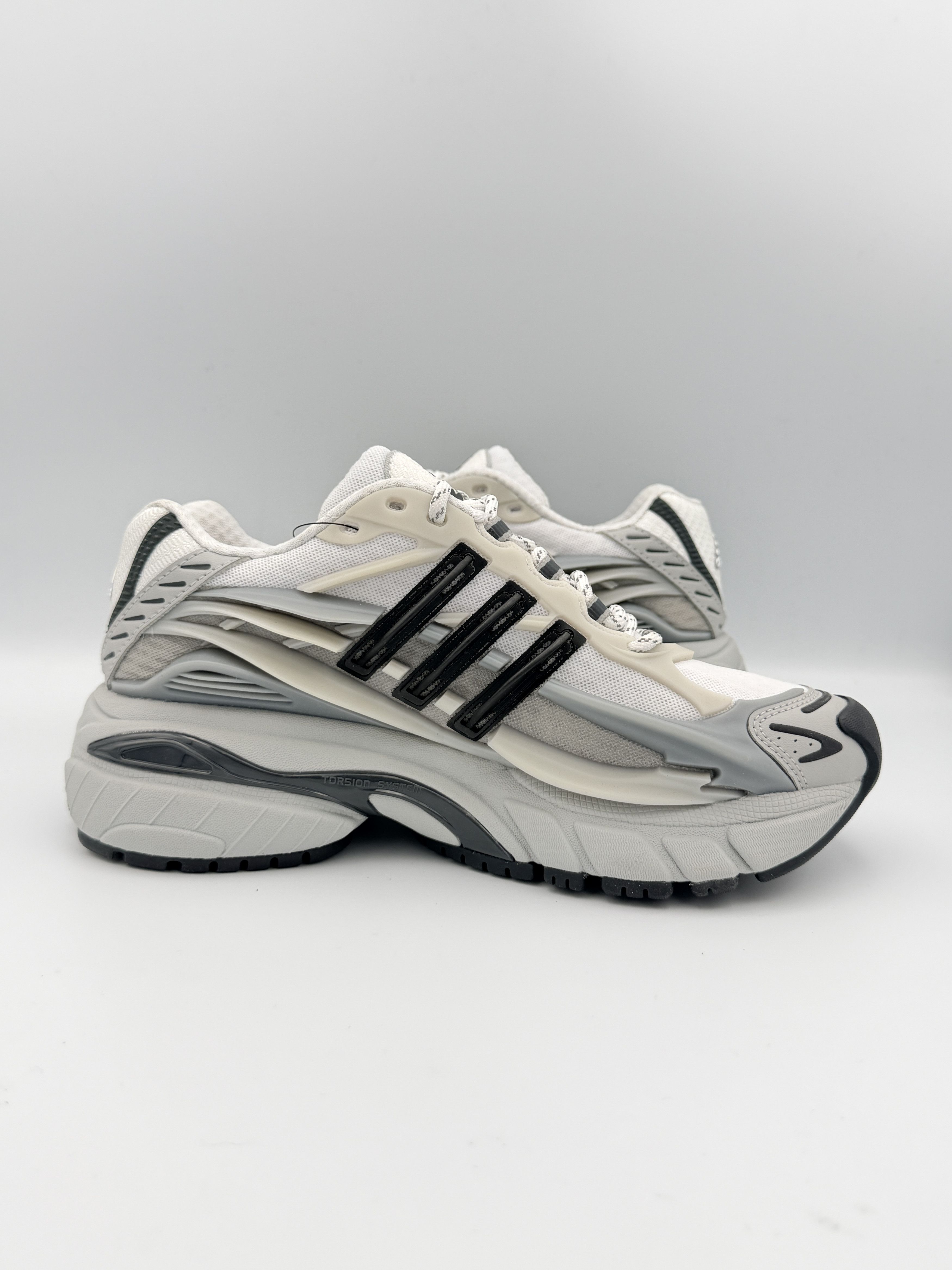Adidas × Pharrell Pharrell adidas Adistar Jellyfish Solid Grey Black Sample Size US 6 / EU 39 - 5 Thumbnail