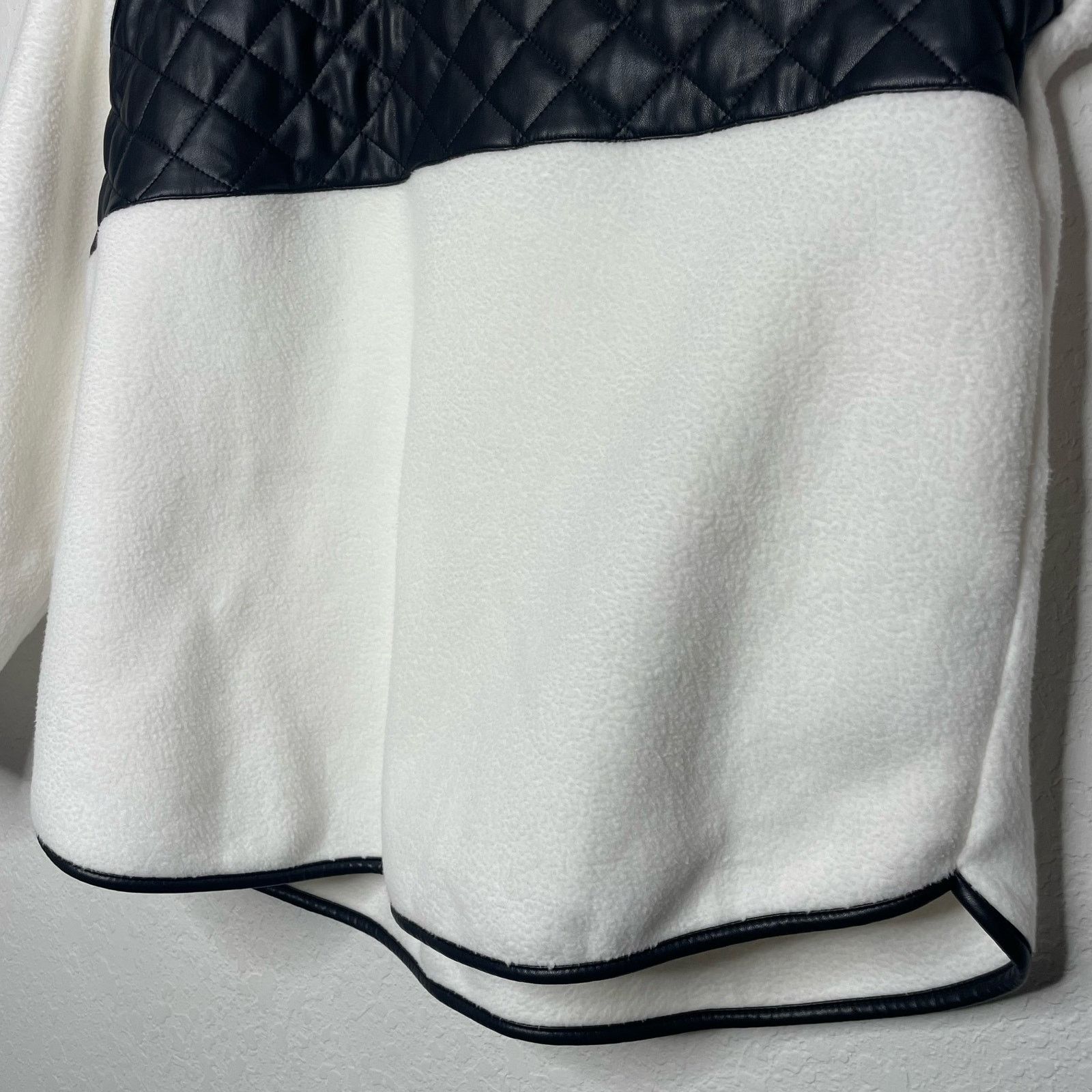 Abercrombie & Fitch NWOT Abercrombie & Fitch Fleece Pullover Size XL / US 12-14 / IT 48-50 - 10 Thumbnail