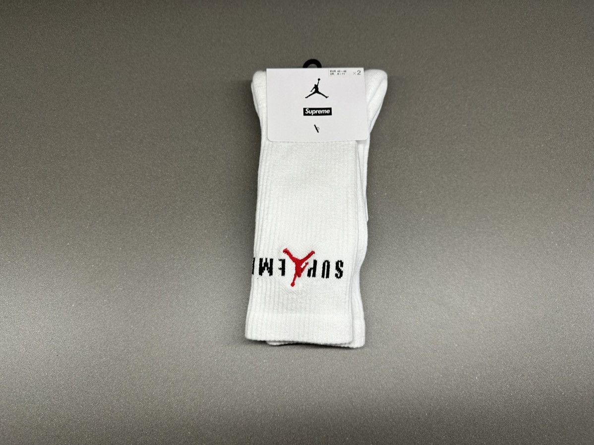 Jordan Brand × Supreme Supreme Jordan Crew Socks White Size ONE SIZE - 2 Thumbnail