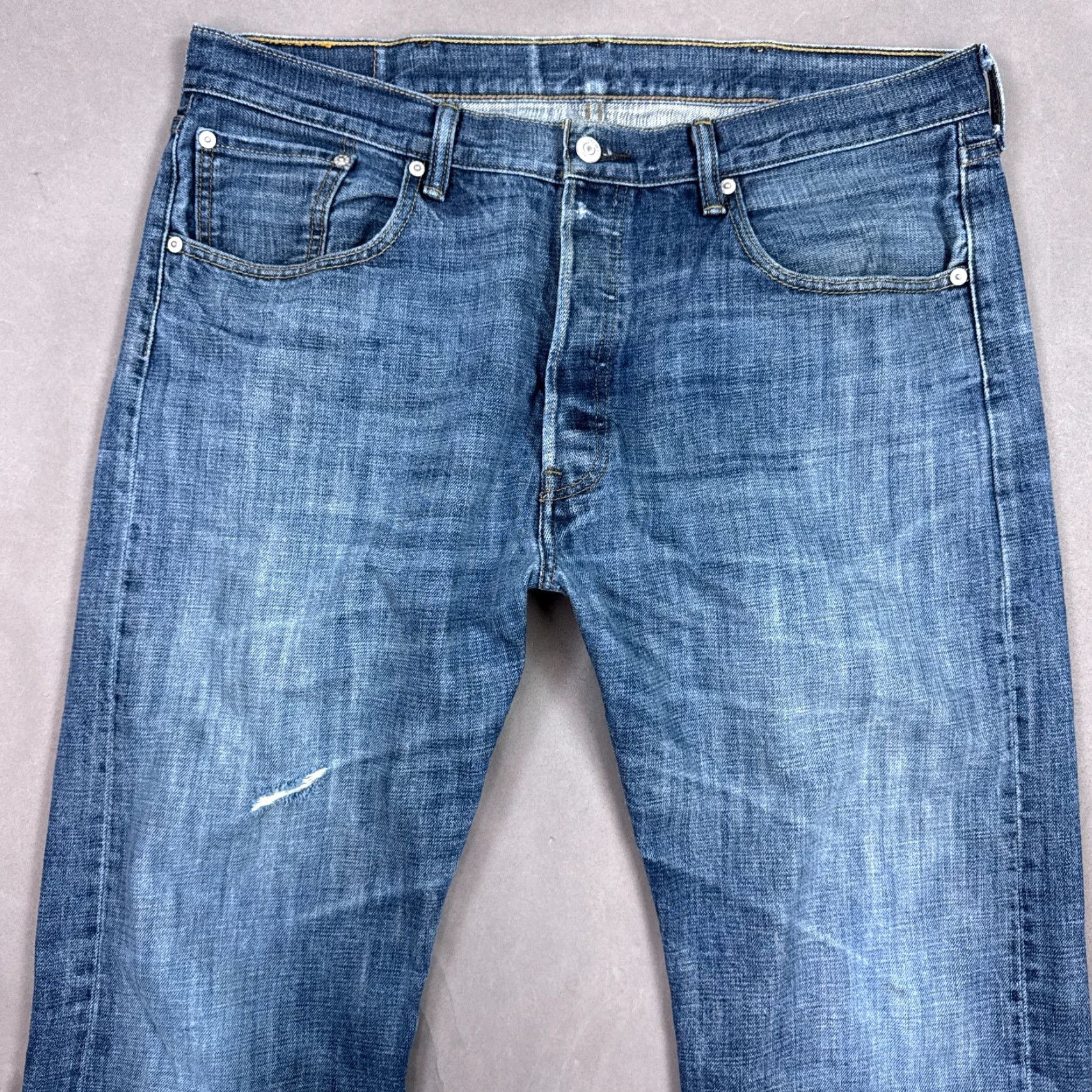 Levi's VINTAGE Levis 501 Jeans Men Blue Button Fly Denim Pants Thrashed Faded Washed Out 501 Series Regular 38x30 Mens Jeans Size US 38 / EU 54 - 3 Thumbnail