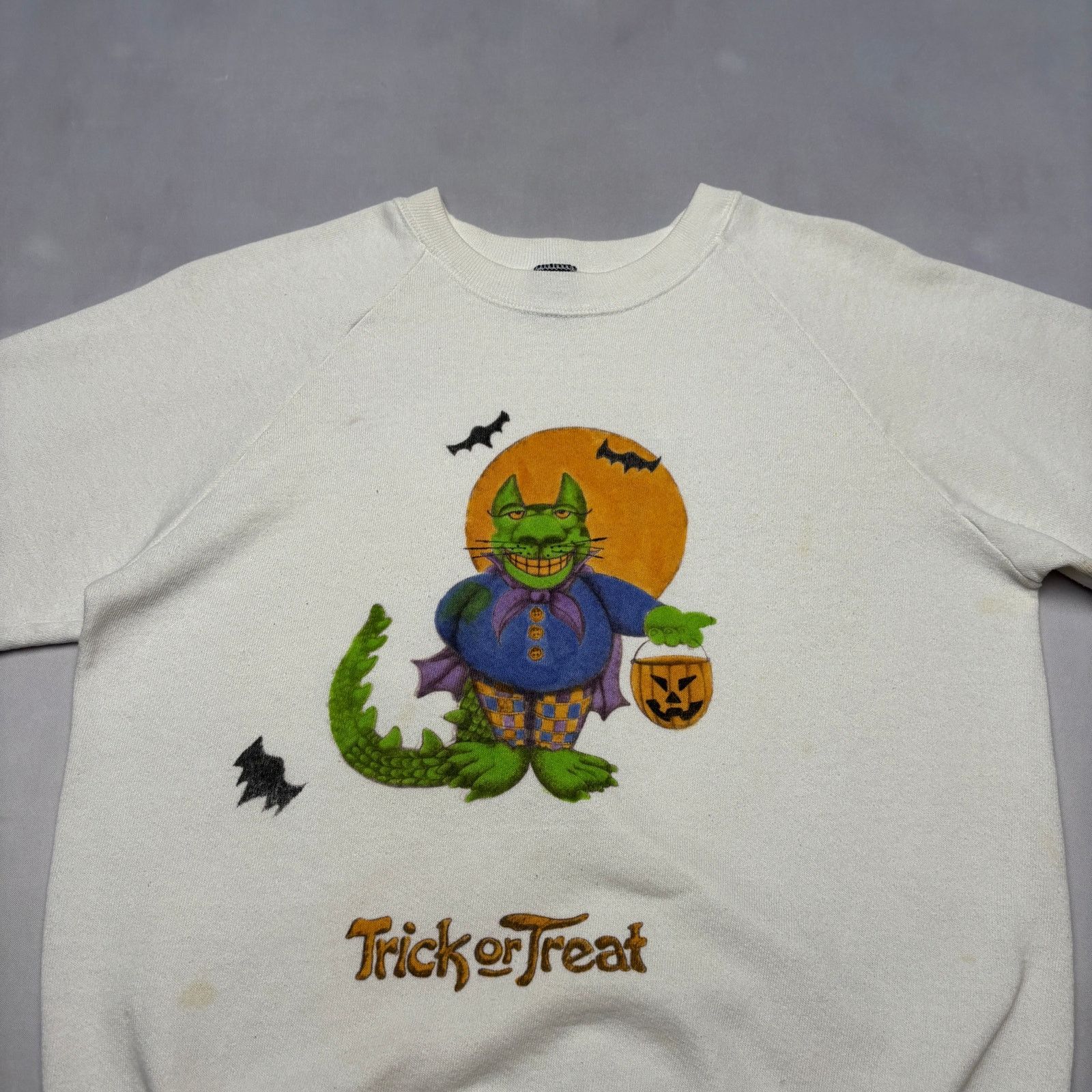 Vintage Vintage 80s Trick Or Treat Halloween Sweatshirt Small Size US S / EU 44-46 / 1 - 2 Thumbnail
