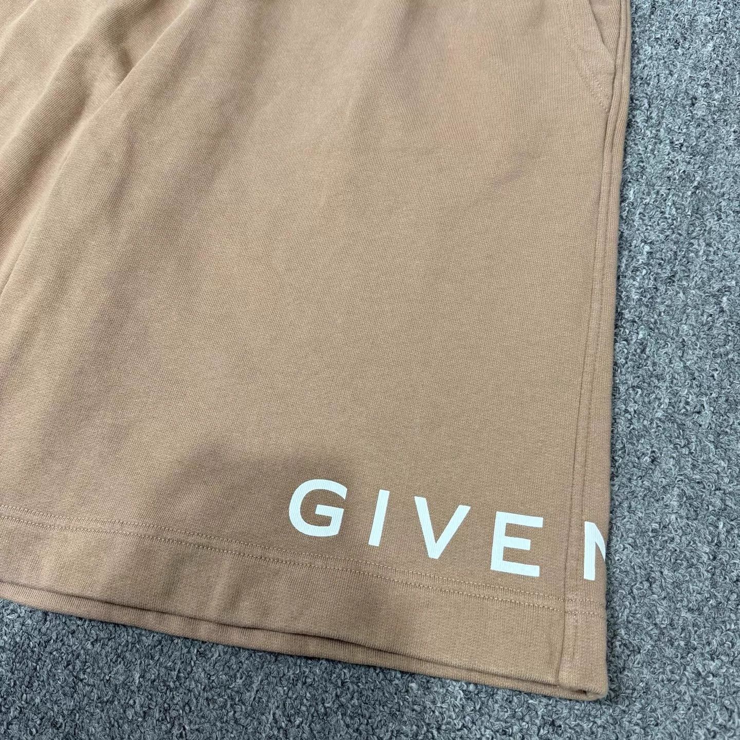 Gucci Givenchy Khaki C Logo Terry Short XXL MINT Size 32" / US 10 / IT 46 - 3 Thumbnail