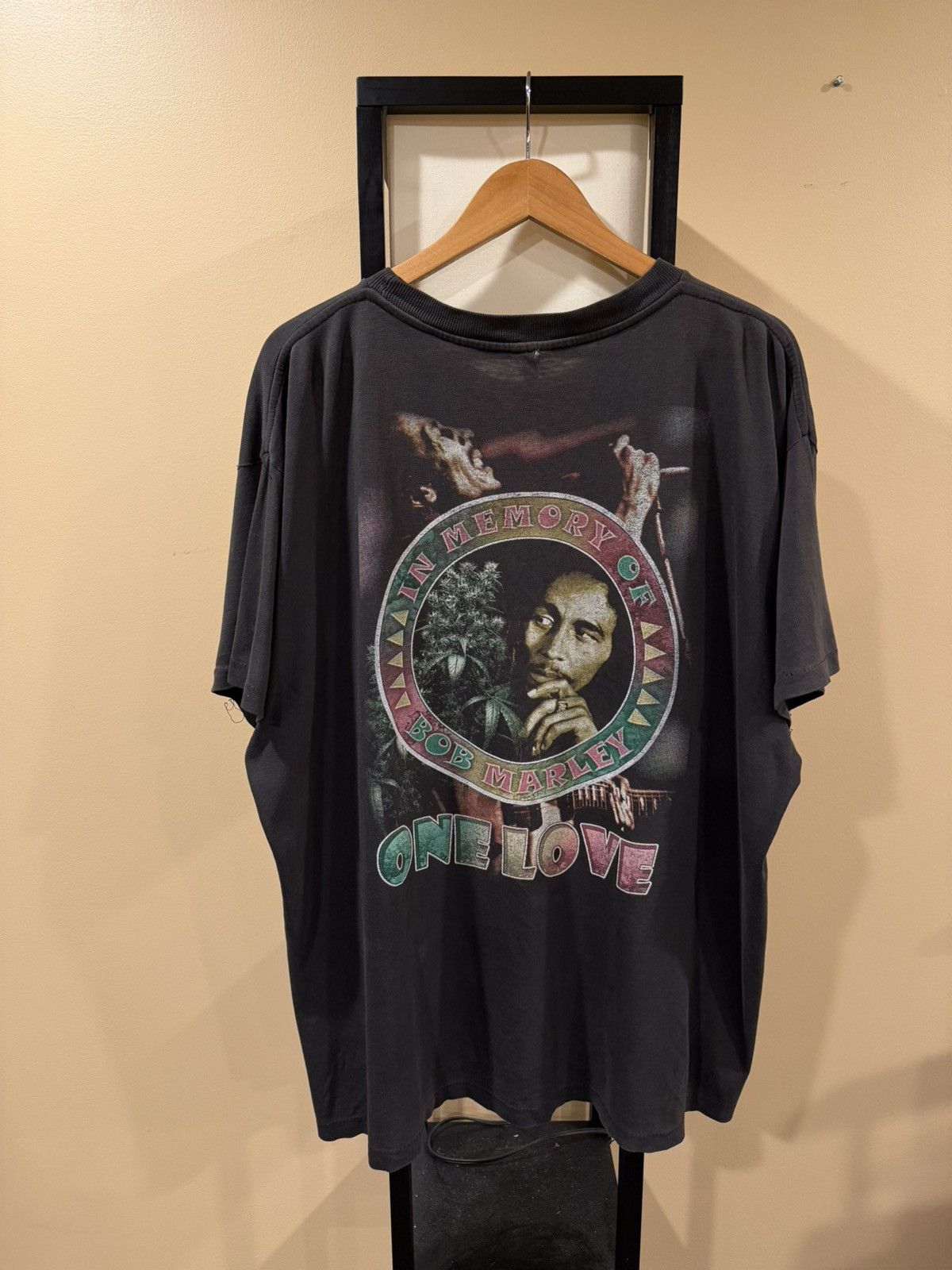 Vintage Vintage Bob Marley 90s One Love Memorial Faded T-Shirt Size US XXL / EU 58 / 5 - 14 Thumbnail
