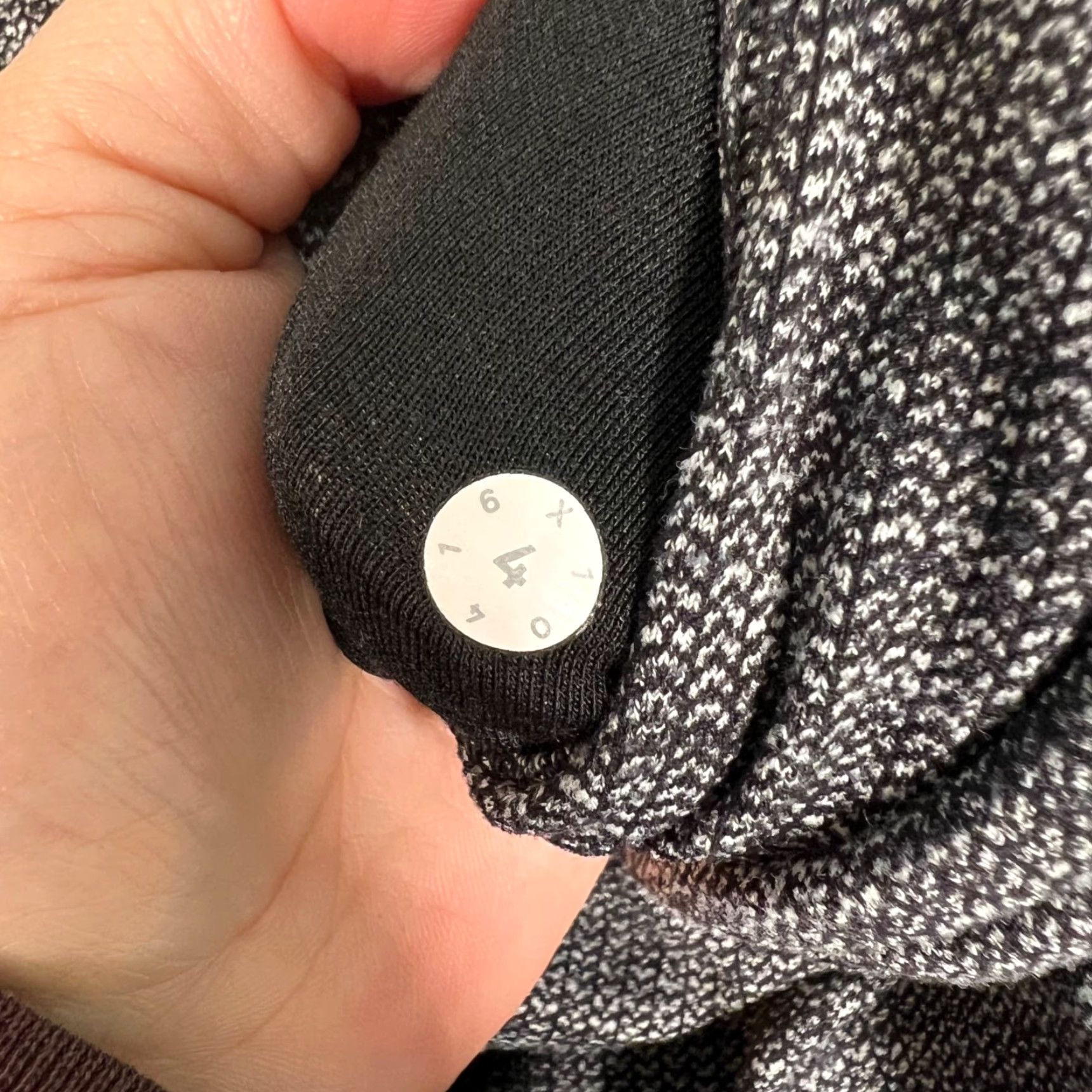Lululemon Lululemon Leggings Womens Size 4 Black White Heathered High-Waisted Athletic Activewear Skinny Inseam 27 in Yoga Size 27" / US 4 / IT 40 - 4 Thumbnail