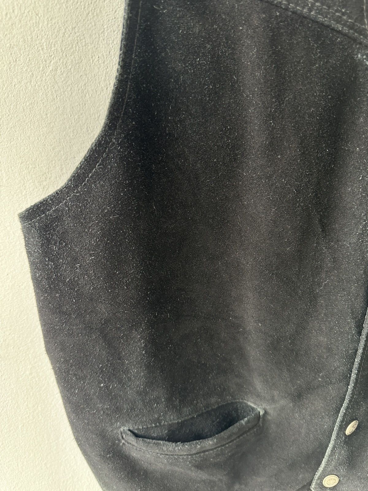 Japanese Brand × Vintage Black leather vest with embroidered logo and button-up Size US M / EU 48-50 / 2 - 7 Thumbnail