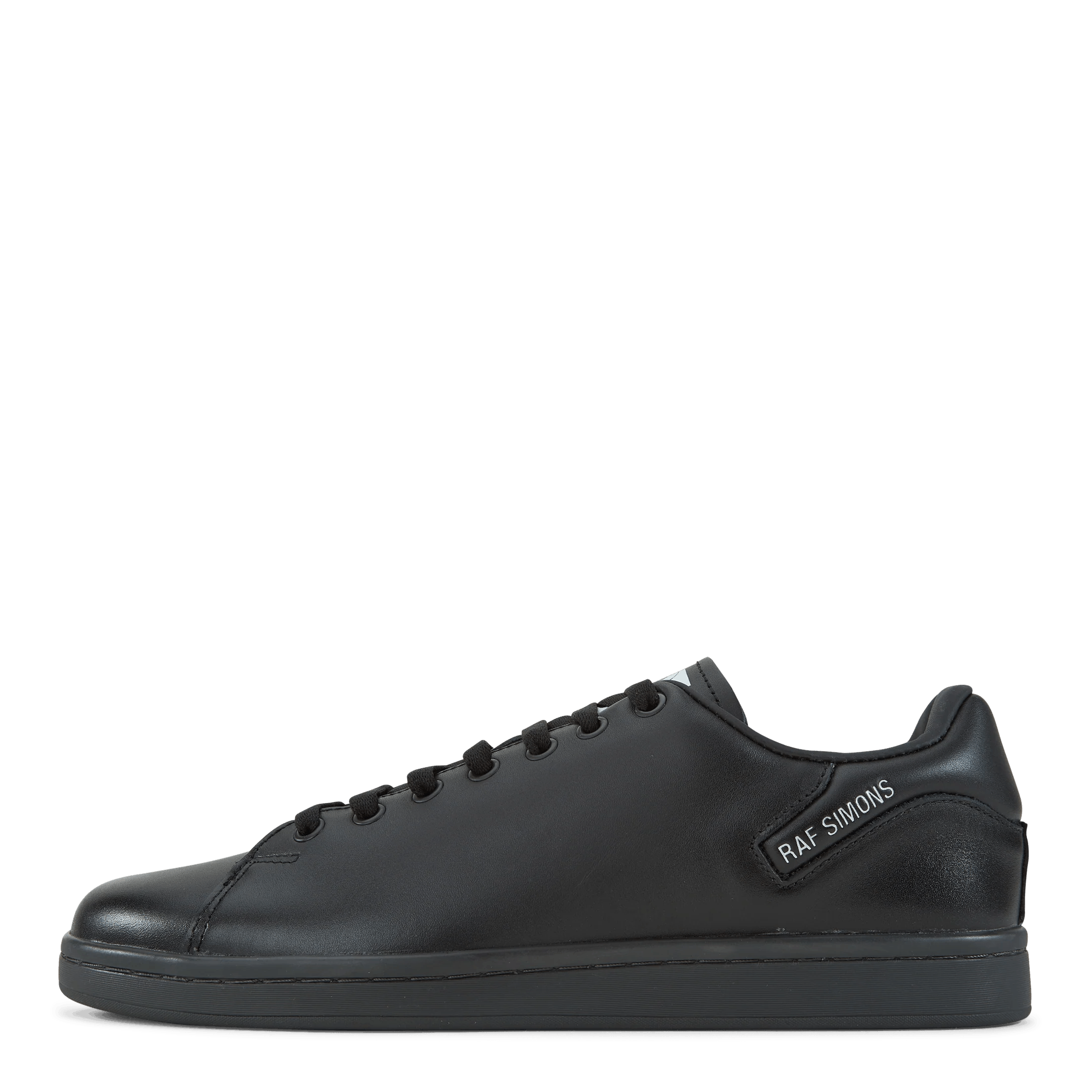 o1y0325 Logo Low-Top Sneakers in Black
