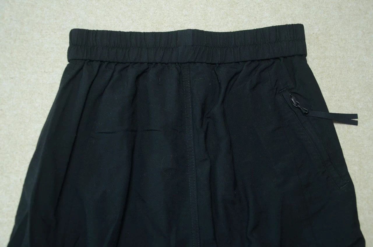 Julius Julius 18SS Dark Ribbon Multi-Zipper 7/8 Pants Size US 33 - 6 Thumbnail
