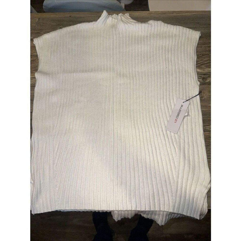 Liz Claiborne Liz Claiborne Crema Sleeveless Turtleneck Sweater. Large. 10 Size L / US 10 / IT 46 - 1 Thumbnail