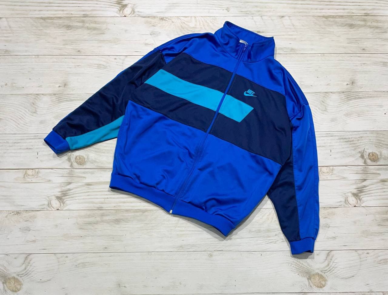 Nike Vintage Nike Tracksuit Jacket And Pants Size US L / EU 52-54 / 3 - 2 Thumbnail