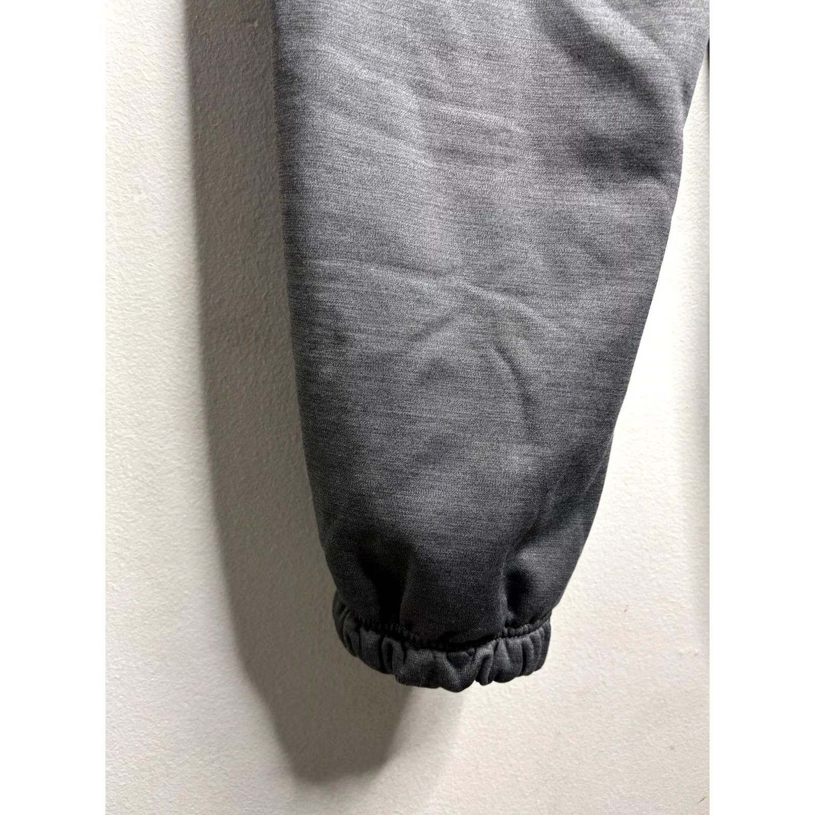 Nike Nike Therma-FIT Pants Mens 2XL Gray Fleece Jogger with Elastic Waist Pockets Cuffed Size US 39 - 7 Thumbnail