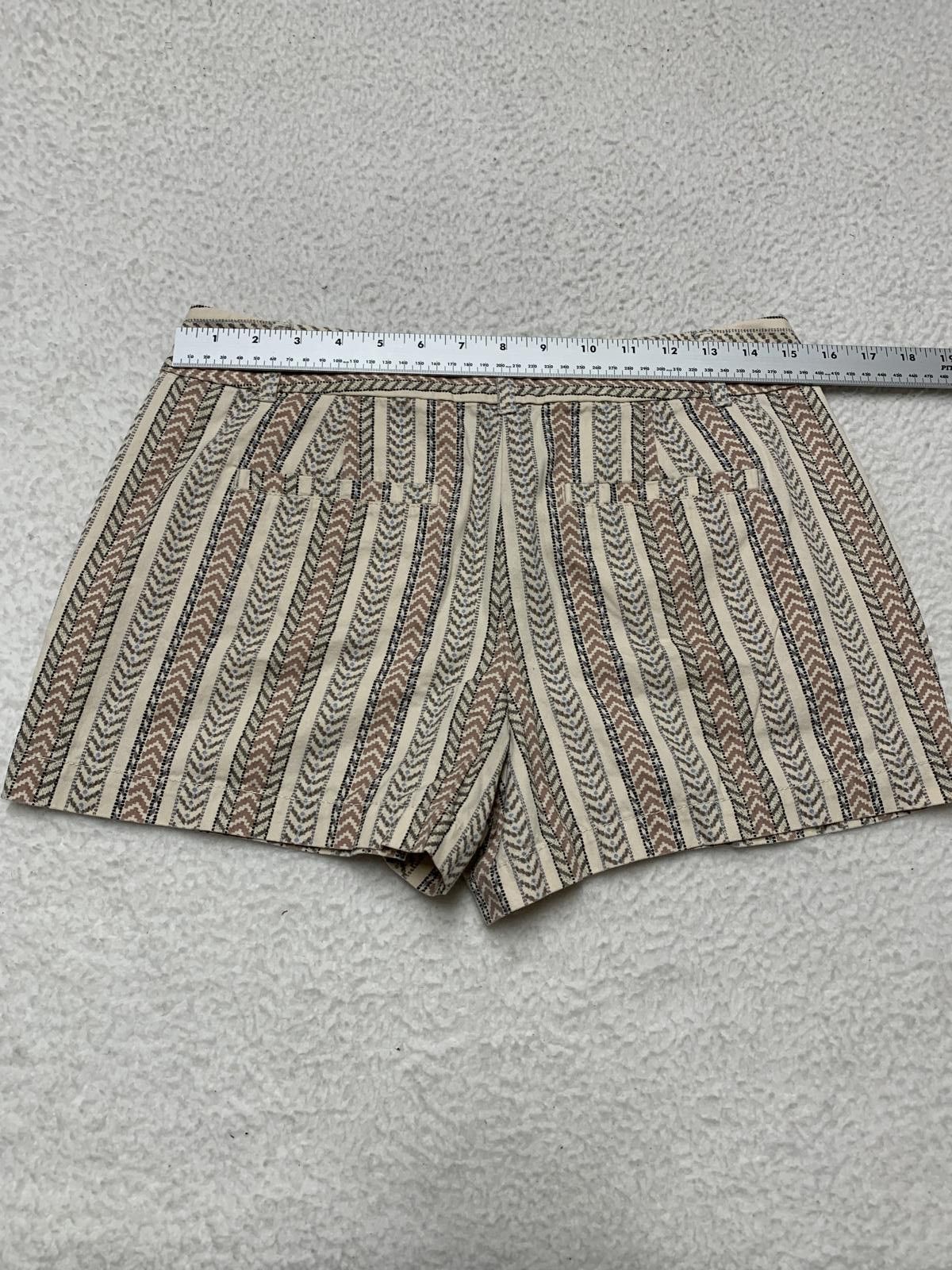 Other LOFT Women's Sz 2 Neutral Beige Vertical Striped Shorts Size 26" / US 2 / IT 38 - 4 Thumbnail