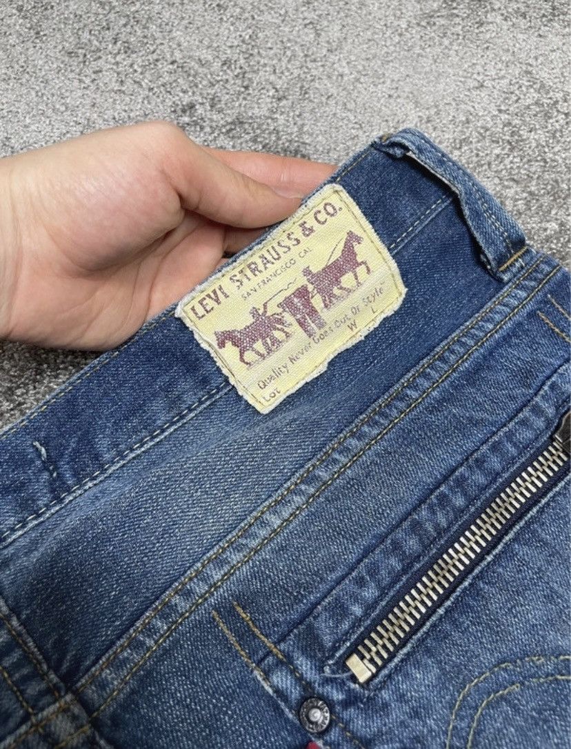 Levi's Vintage Clothing LEVI'S 503 LOOSE 2008 VINTAGE BUCKLE CINCH BACK DENIM PANTS Size US 36 / EU 52 - 11 Thumbnail