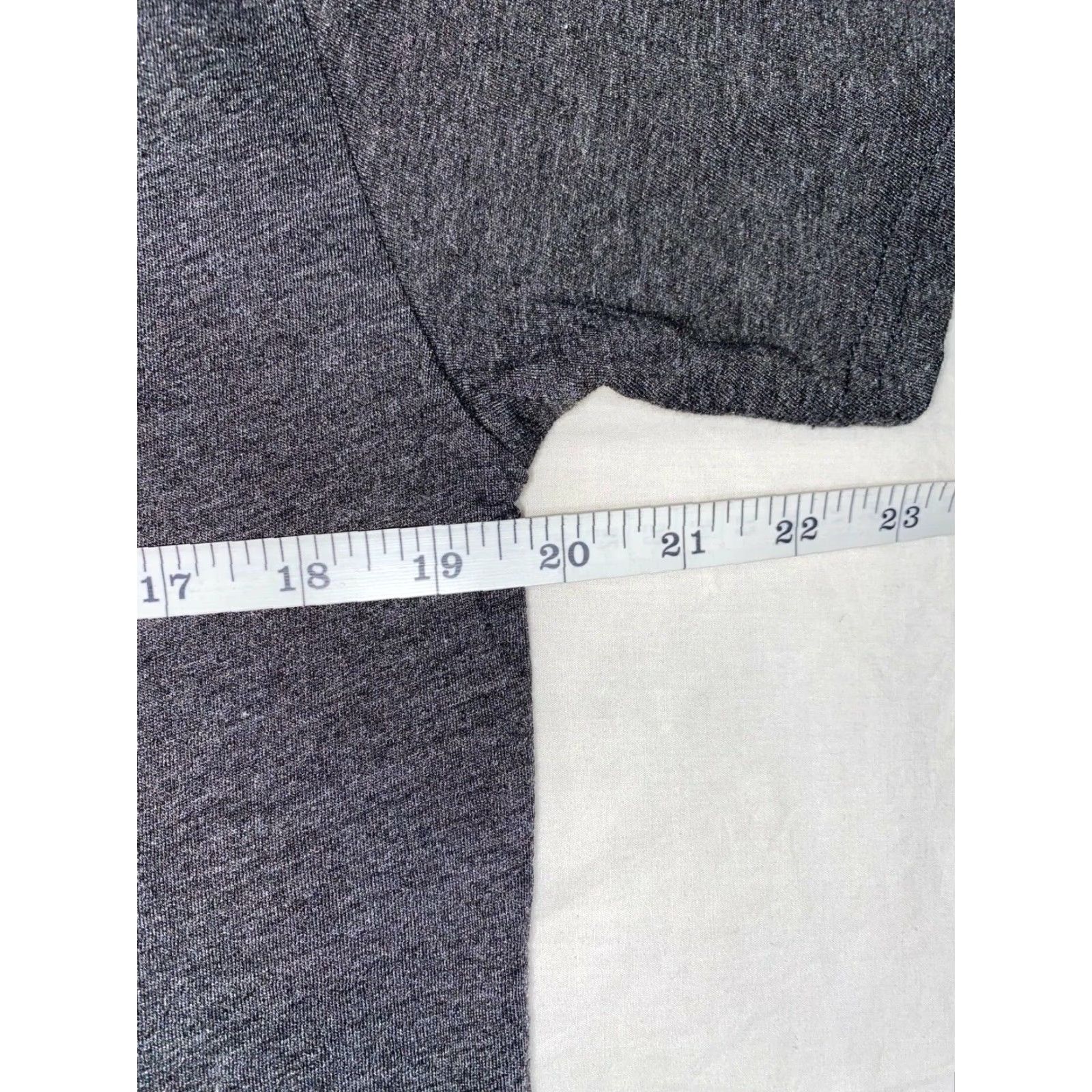Oakley Oakley Mens T-Shirt Regular Short Sleeve Charcoal Gray Crew Neck Logo XS Regular Fit #751 Size US XS / EU 42 / 0 - 6 Thumbnail