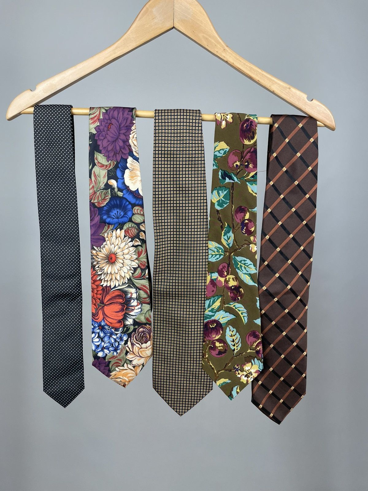 Hugo Boss Lot of hugo boss silk ties Size ONE SIZE - 6 Thumbnail
