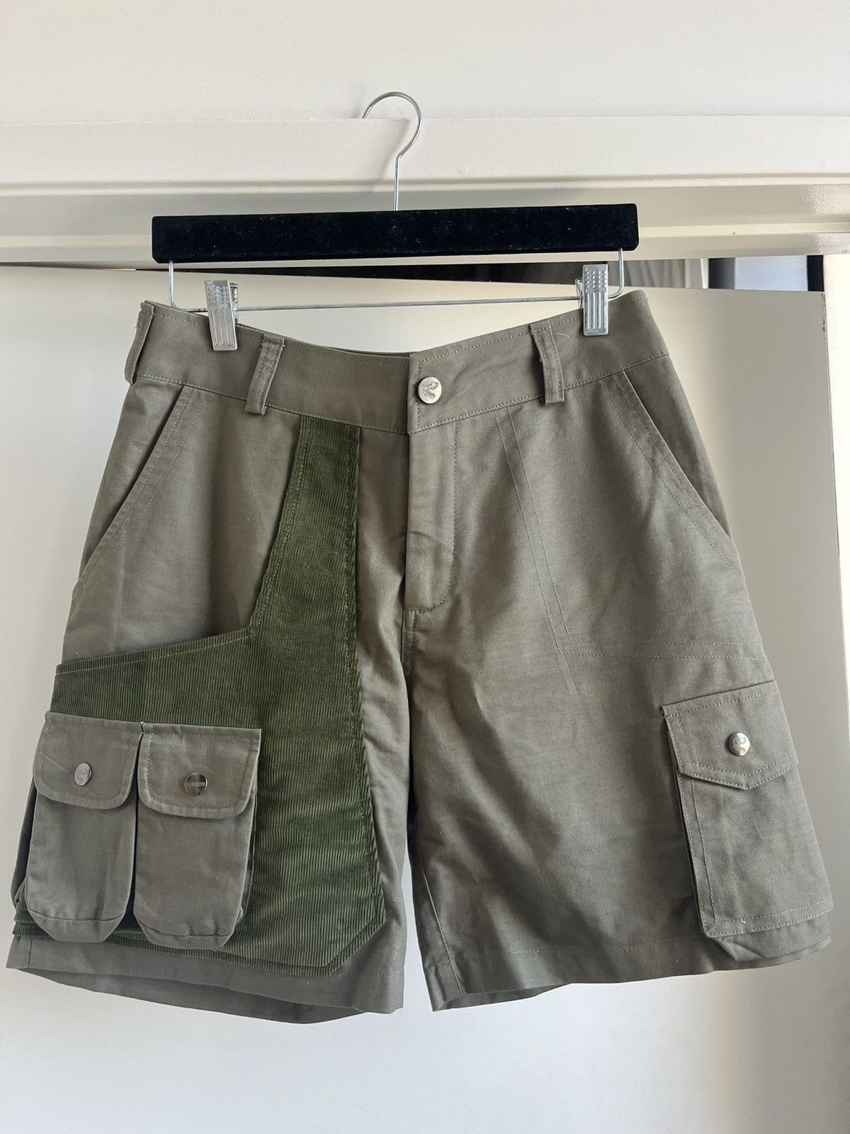 Designer T-RedX Cargo shorts Size US 32 / EU 48 - 1 Thumbnail