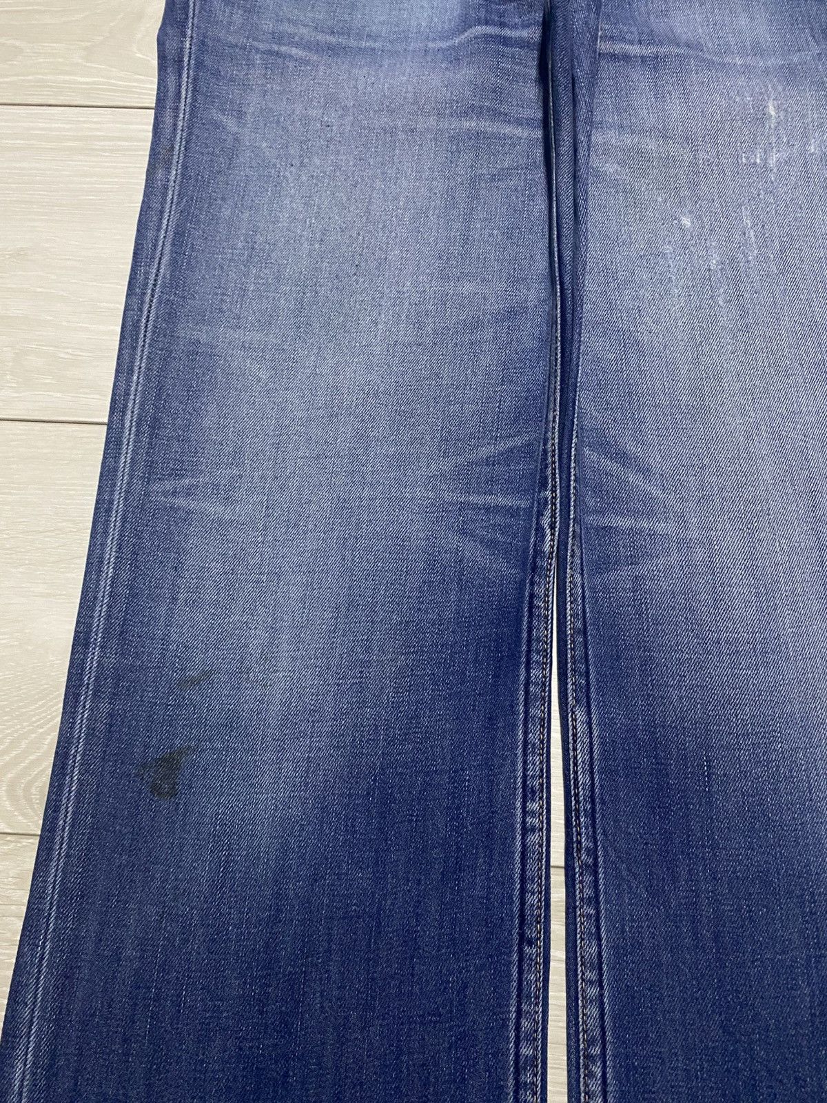 Levi's Vintage Levis 502 Blue Faded Wash Distressed Loose Jeans Size US 31 - 7 Thumbnail