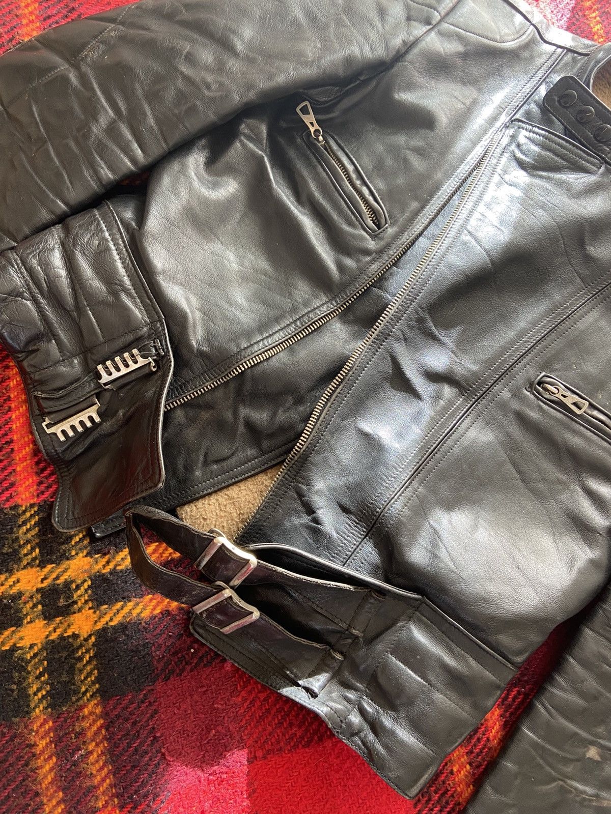 Genuine Leather Vintage Harro heavy leather biker jacket Size US M / EU 48-50 / 2 - 6 Thumbnail