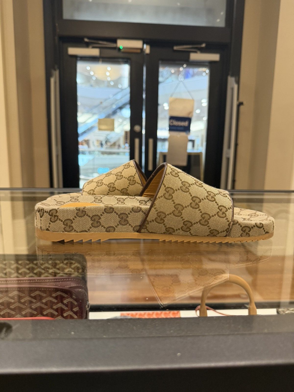 Gucci Gucci GG Slide - Beige Canvas Size US 11 / EU 44 - 4 Thumbnail