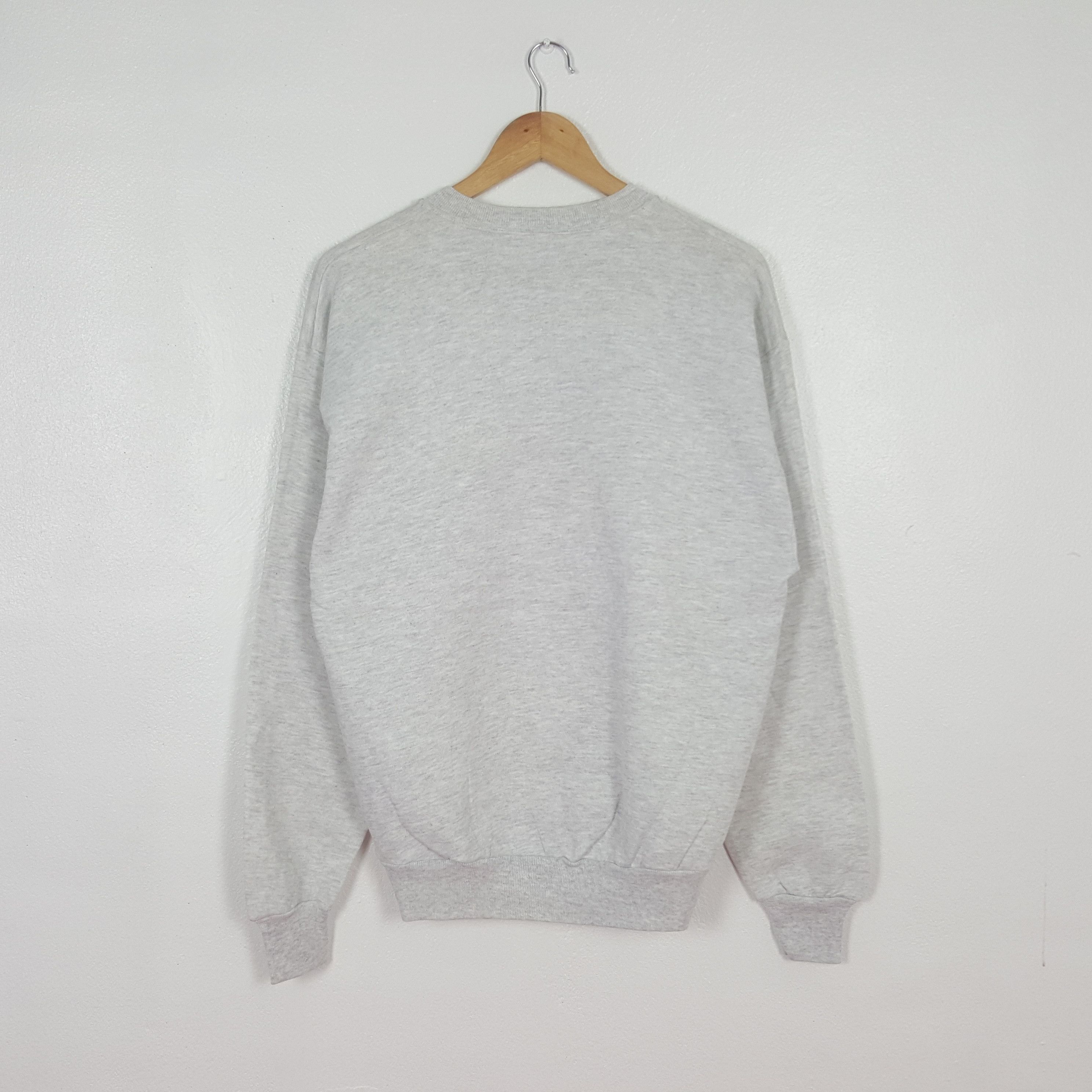 Velva Sheen Vintage Disney Mickey Mouse Cartoon Sweatshirt C313N2 Size US M / EU 48-50 / 2 - 3 Thumbnail