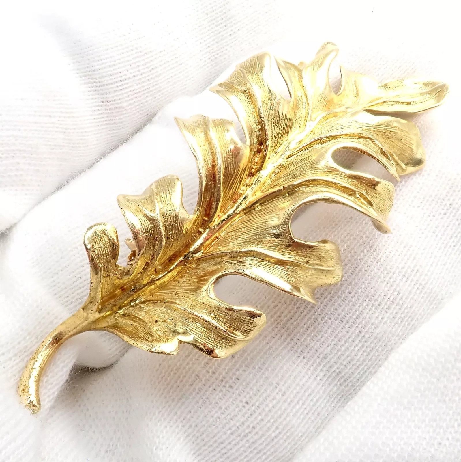 Tiffany & Co. Tiffany & Co. 18k Yellow Gold Leaf Pin Brooch Size ONE SIZE - 6 Thumbnail