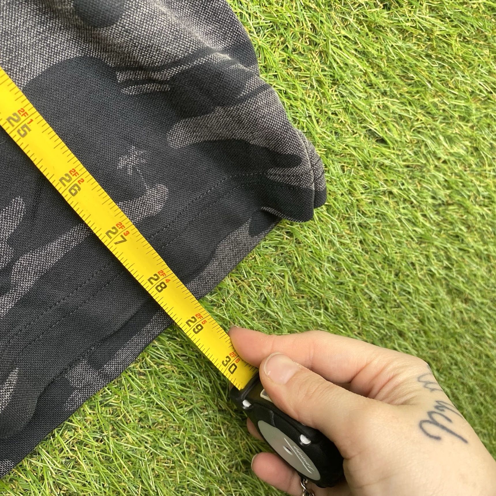 TravisMathew VINTAGE Travis Mathew Polo Shirt Mens Large Pima Cotton Blend Camouflage Palm Tree Golf Black Size US L / EU 52-54 / 3 - 5 Thumbnail
