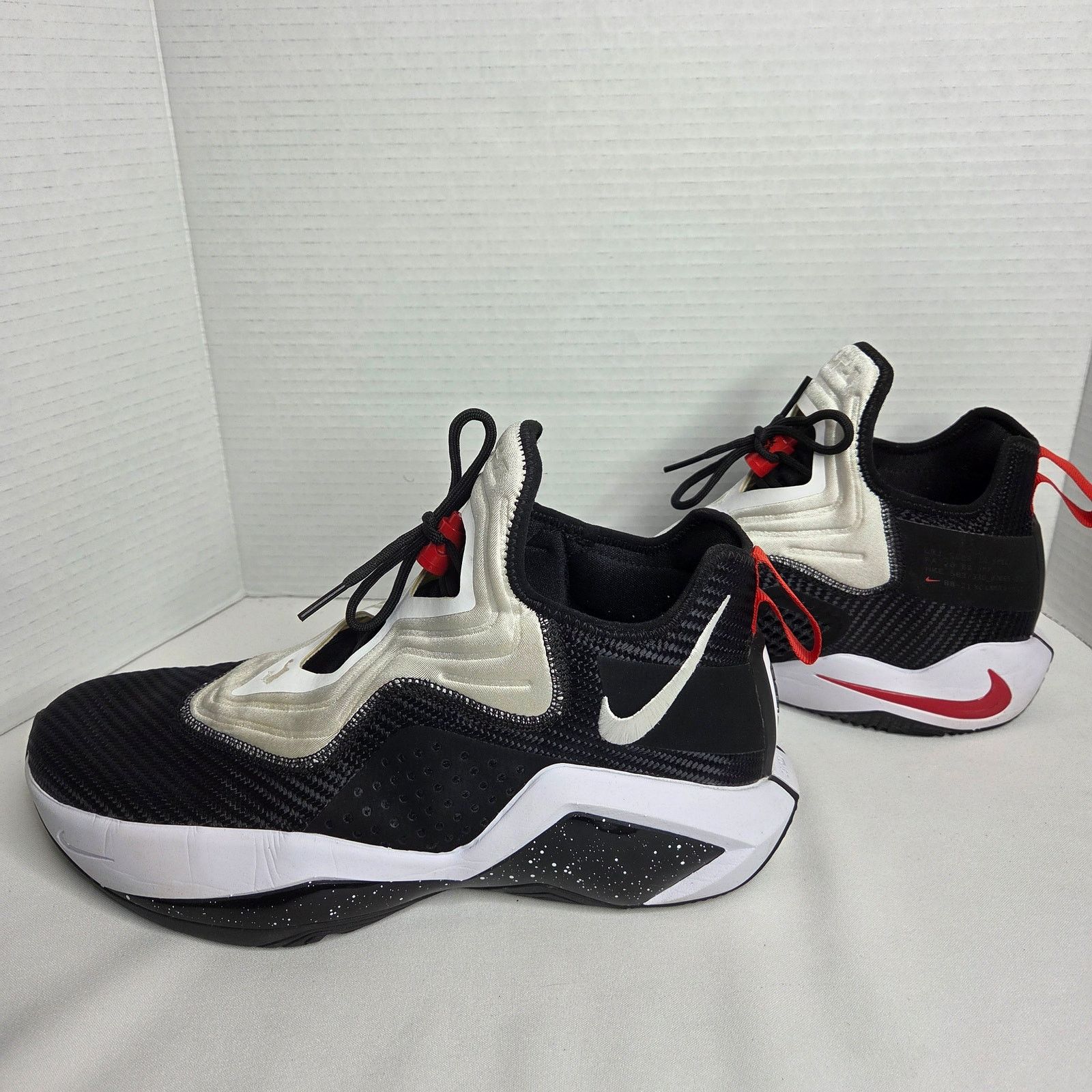 Nike Nike Lebron Soldier 14 Size 11 Basketball Sneaker CK6024-002 Size US 14 / EU 47 - 4 Thumbnail