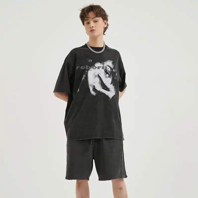 Japanese Brand Aesthetic Graphic Tshirt Size US XL / EU 56 / 4 - 3 Thumbnail