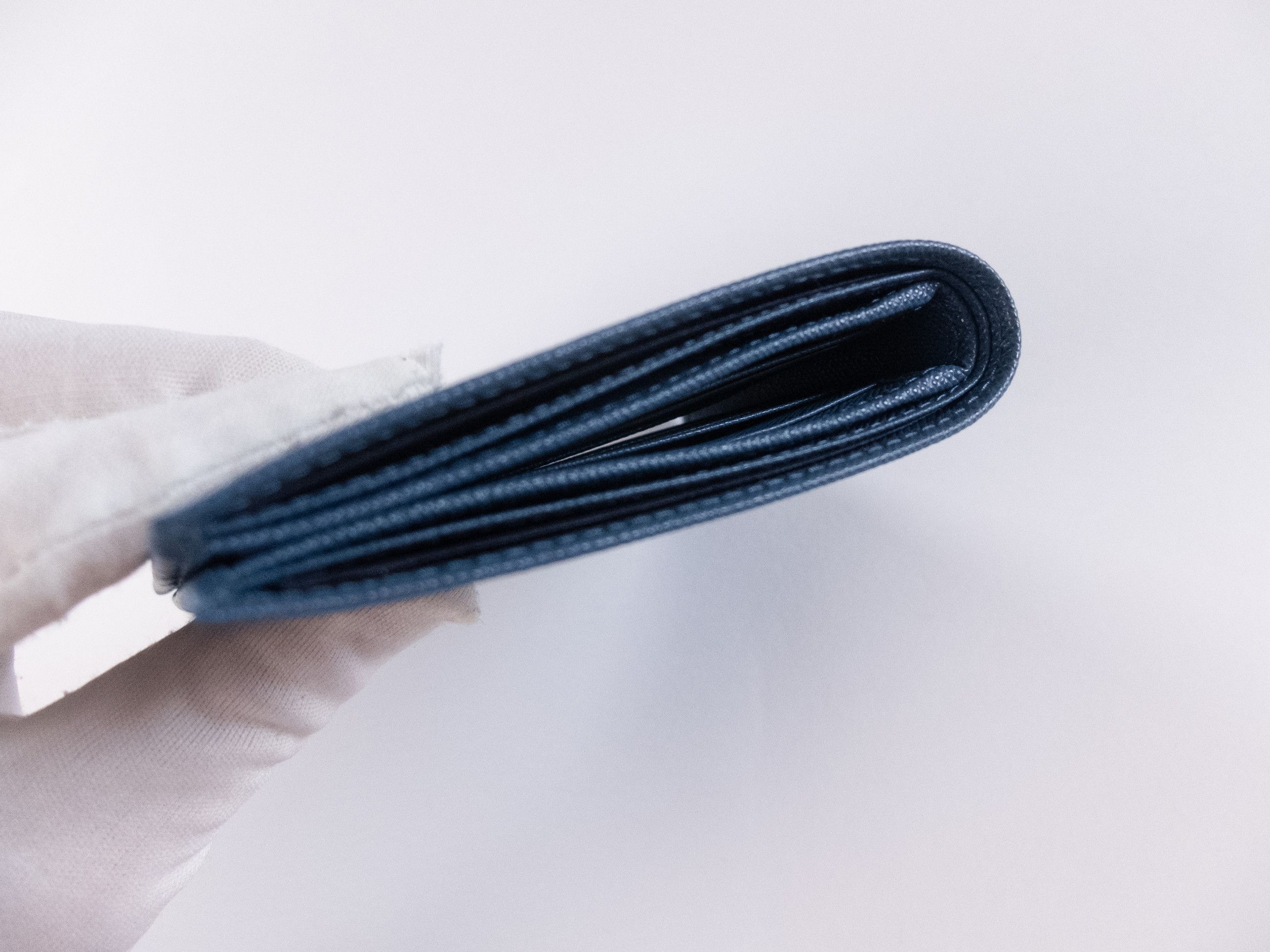 Prada PRADA blue triangle logo Saffiano leather bifold wallet Size ONE SIZE - 4 Thumbnail