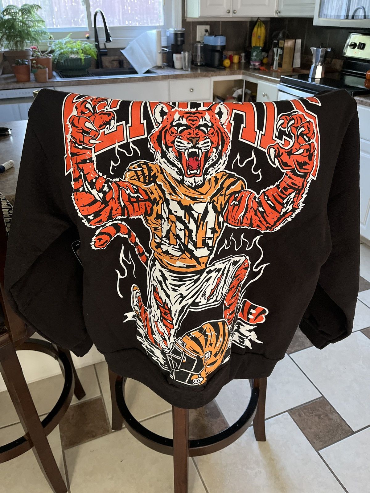 Warren Lotas Warren Lotas Bengals Hoodie Size US M / EU 48-50 / 2 - 1 Thumbnail