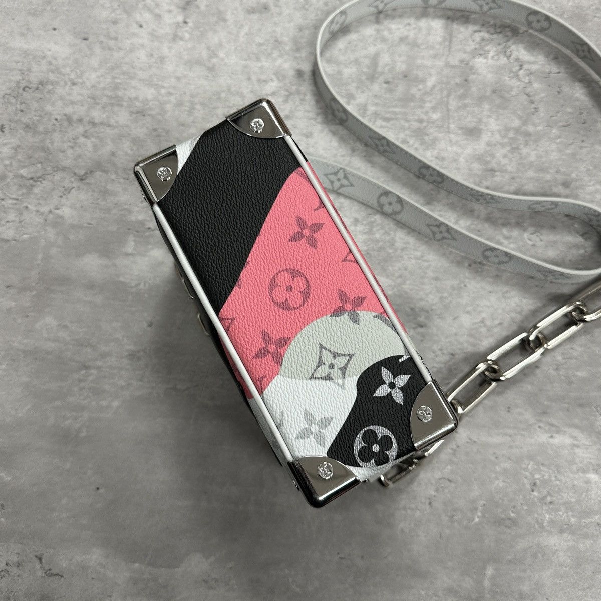 Louis Vuitton Louis Vuitton LV Kid Super Mini Soft Trunk Eye Monogram Size ONE SIZE - 7 Thumbnail
