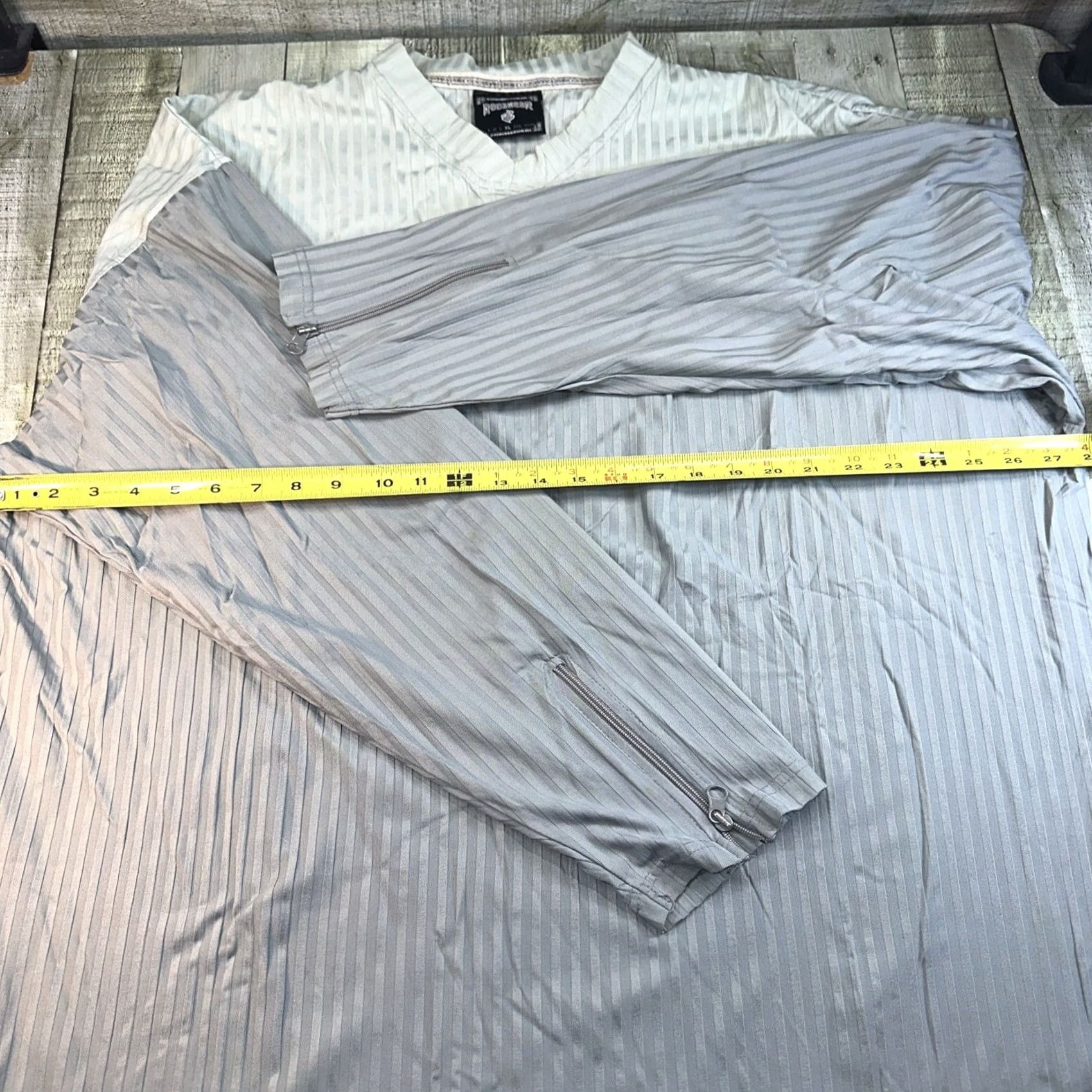 Rocawear VINTAGE Rocawear Men Long Sleeve Active Shirt Zipper XL Gray Mens Size US XL / EU 56 / 4 - 3 Thumbnail