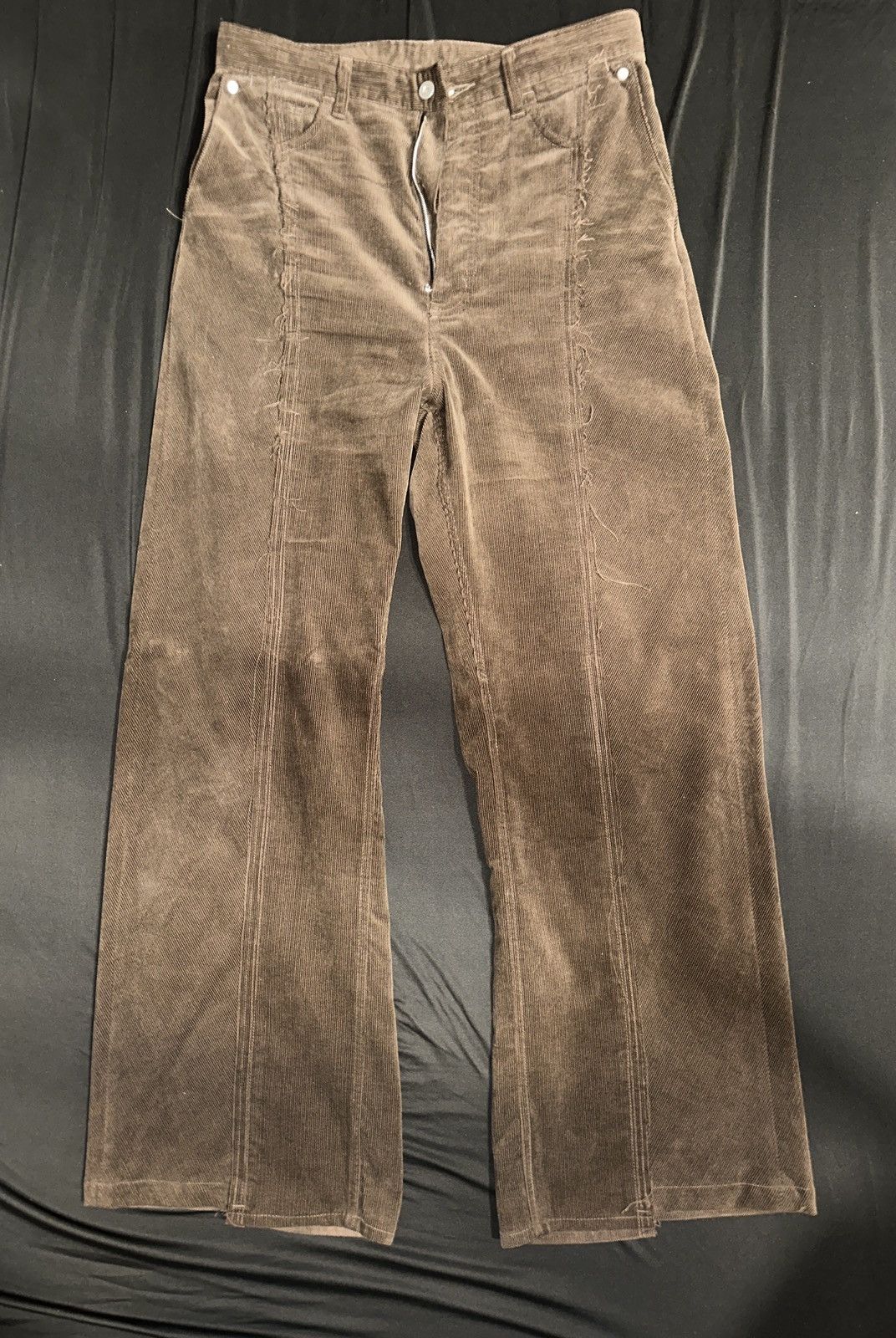 パンツ VUJADE STEVE GARMENT-DYED JEANS VUJADE STEVE GARMENT-DYED JEANS