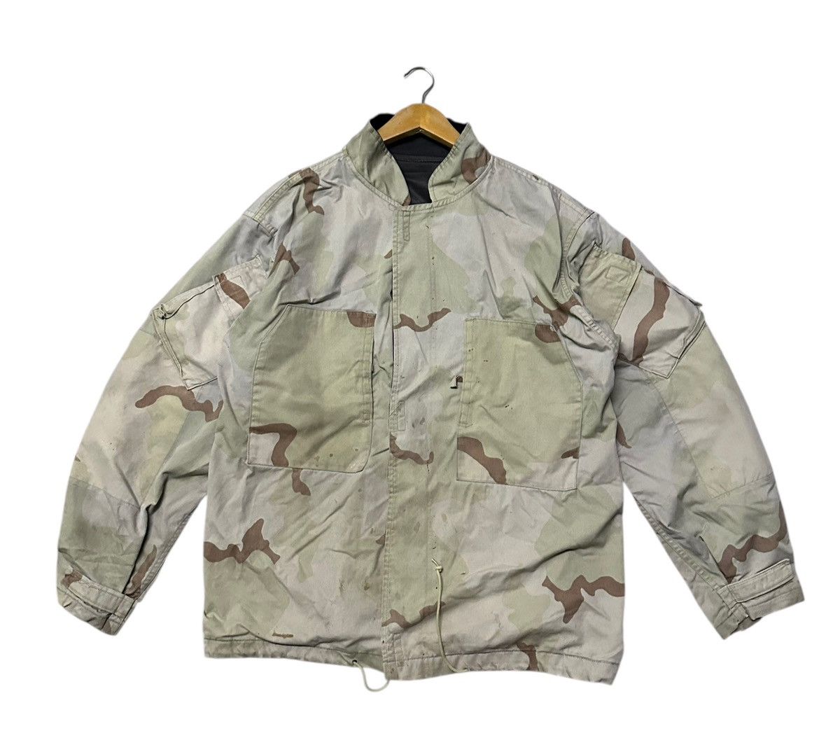 Vintage U.S. military desert camouflage uniform (DCU) field jacket Size US M / EU 48-50 / 2 - 5 Thumbnail