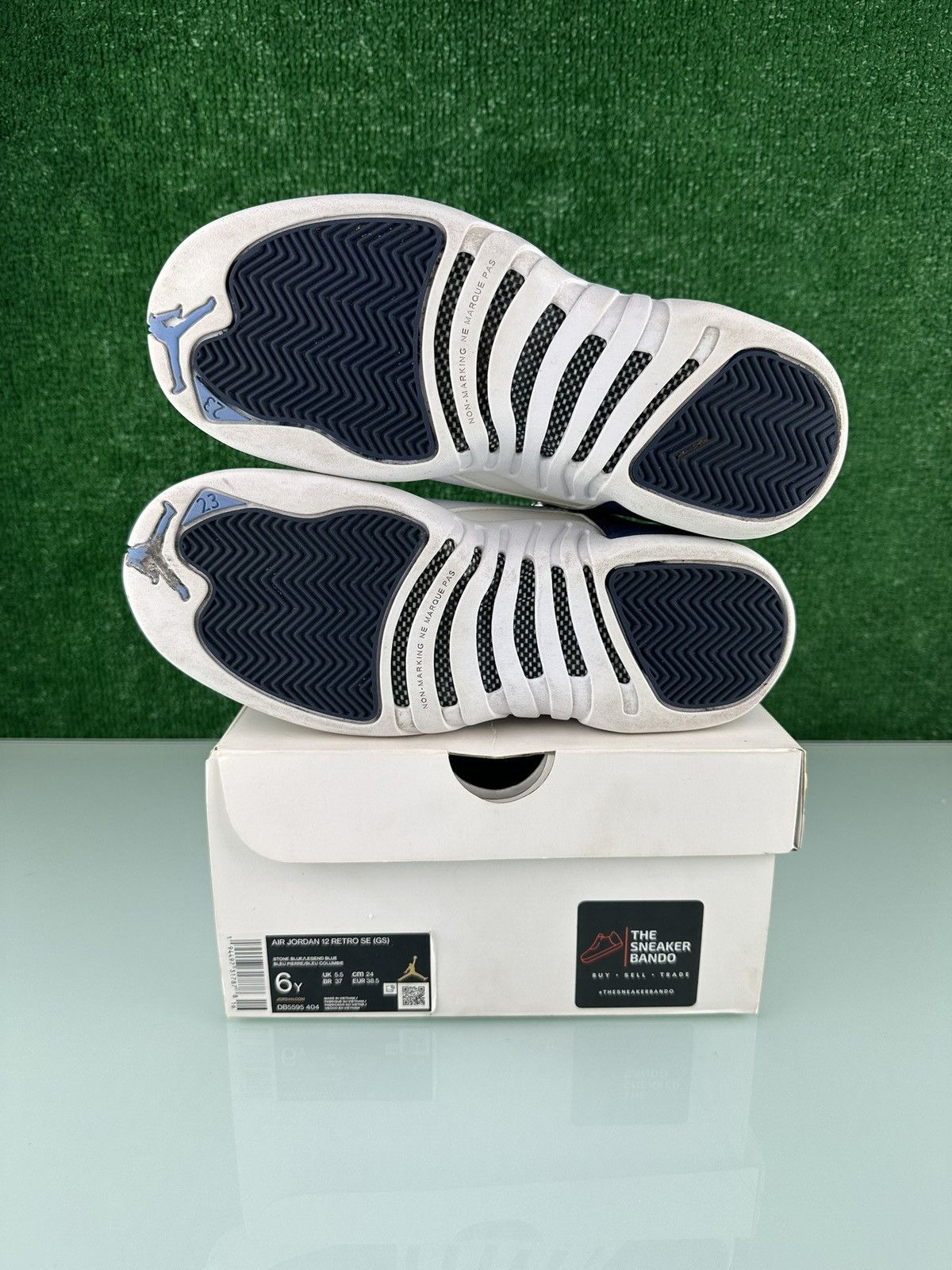 Jordan Brand Jordan 12 Retro Indigo 2020 (GS) Size 6Y Size US 6 / EU 39 - 8 Thumbnail