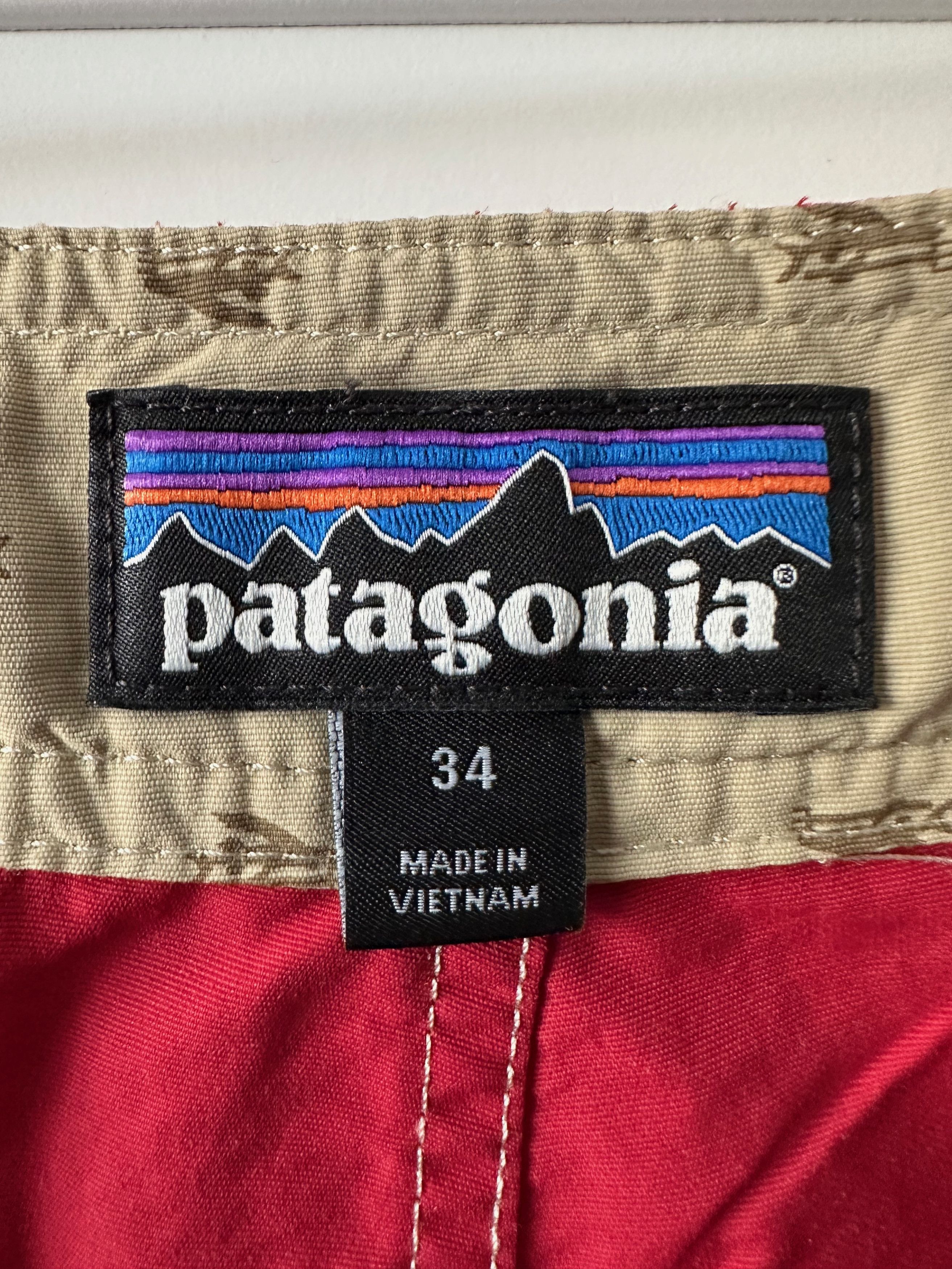 Patagonia Patagonia red packable shorts surf style Size US 34 / EU 50 - 6 Thumbnail
