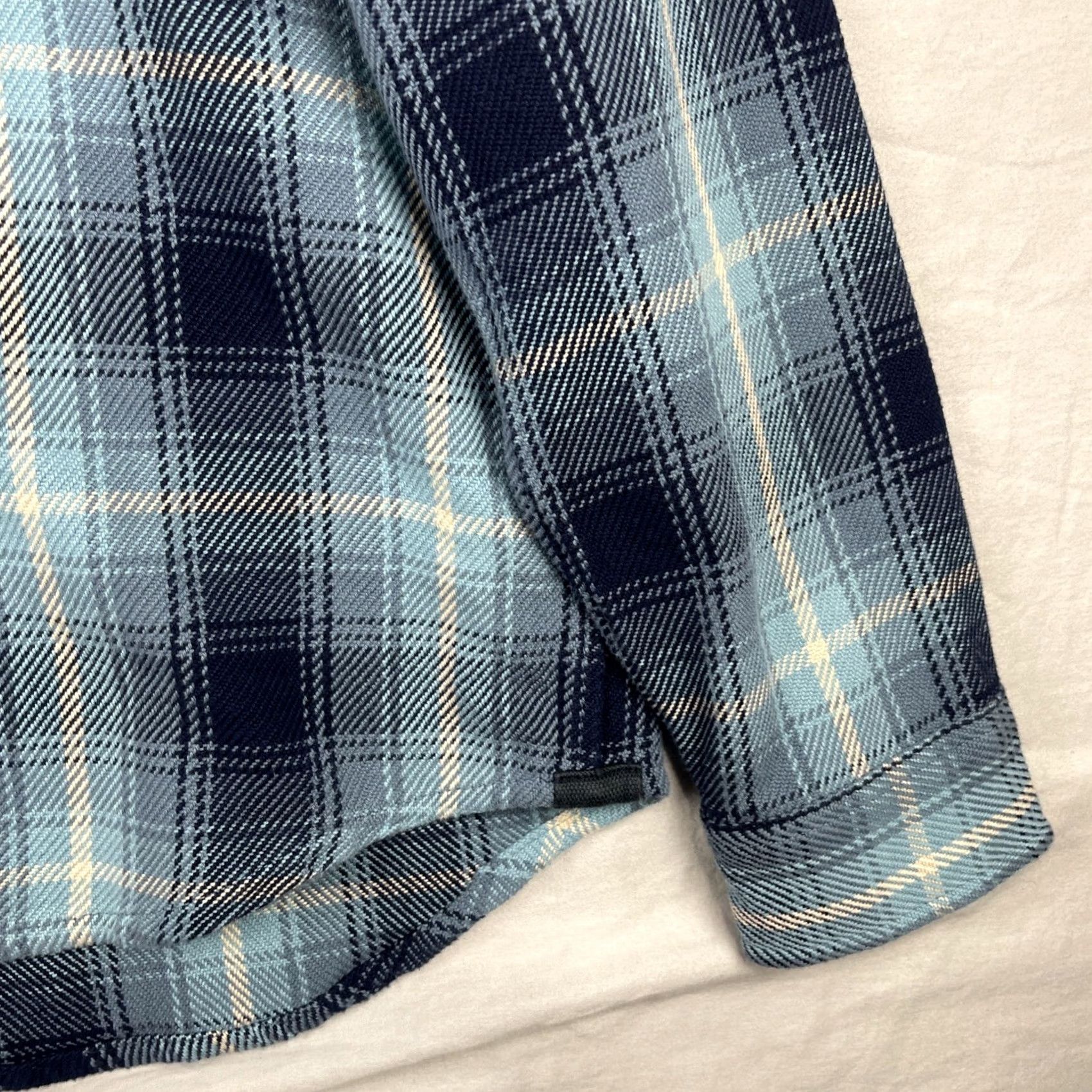 Outerknown Outerknown Blanket Shirt Mens Large Blue Plaid Flannel Surf Button Up Size US L / EU 52-54 / 3 - 6 Thumbnail