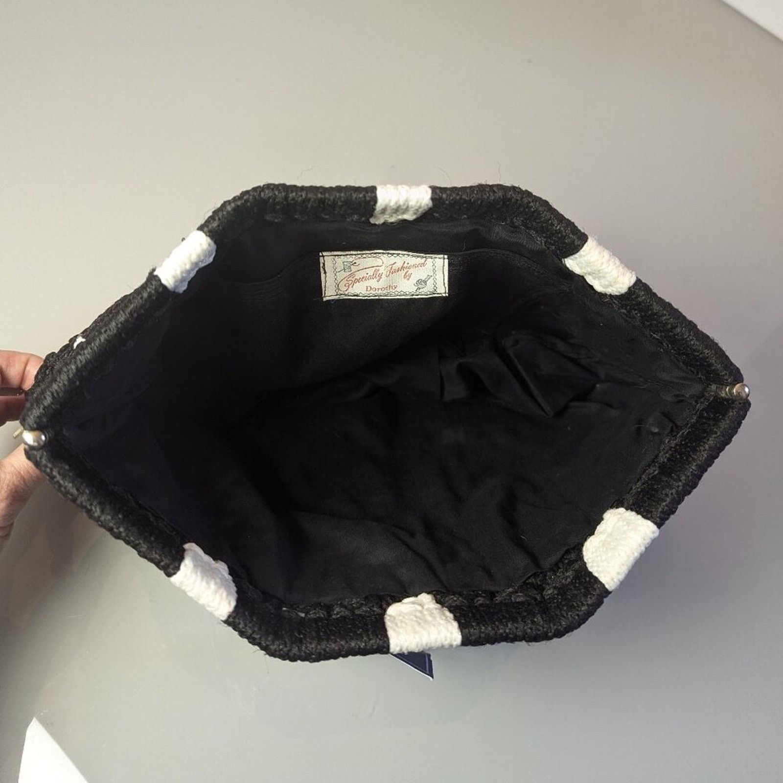 Vintage Vintage 1960's Black White Macrame Framed Clutch Bag Crochet Size ONE SIZE - 5 Thumbnail