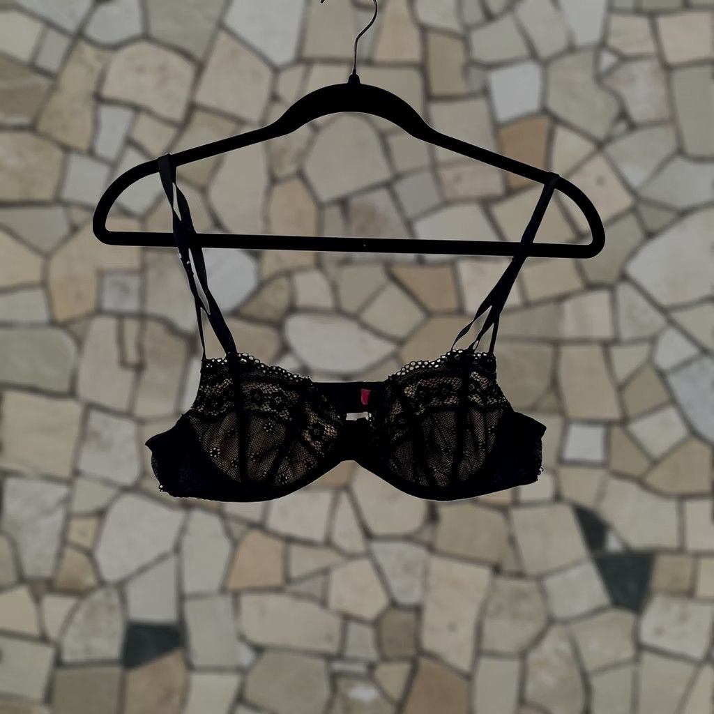 Betsey Johnson VINTAGE Betsey Johnson Black Lace Underwire Bra 34A Womens Bralette Size 34A Mens? Size ONE SIZE - 1 Thumbnail
