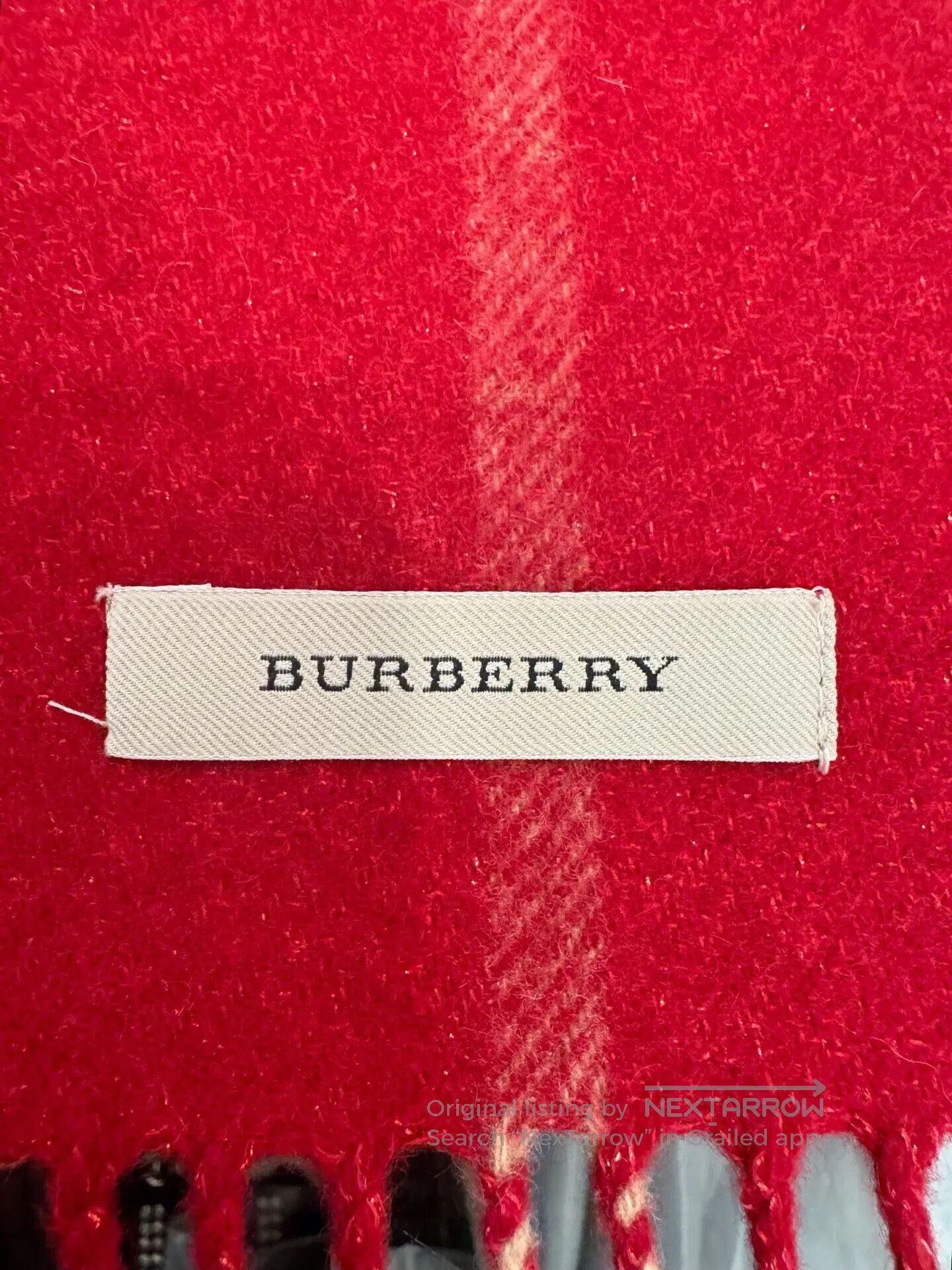 Burberry Burberry Red Plaid Cashmere Scarf. Size ONE SIZE - 7 Thumbnail