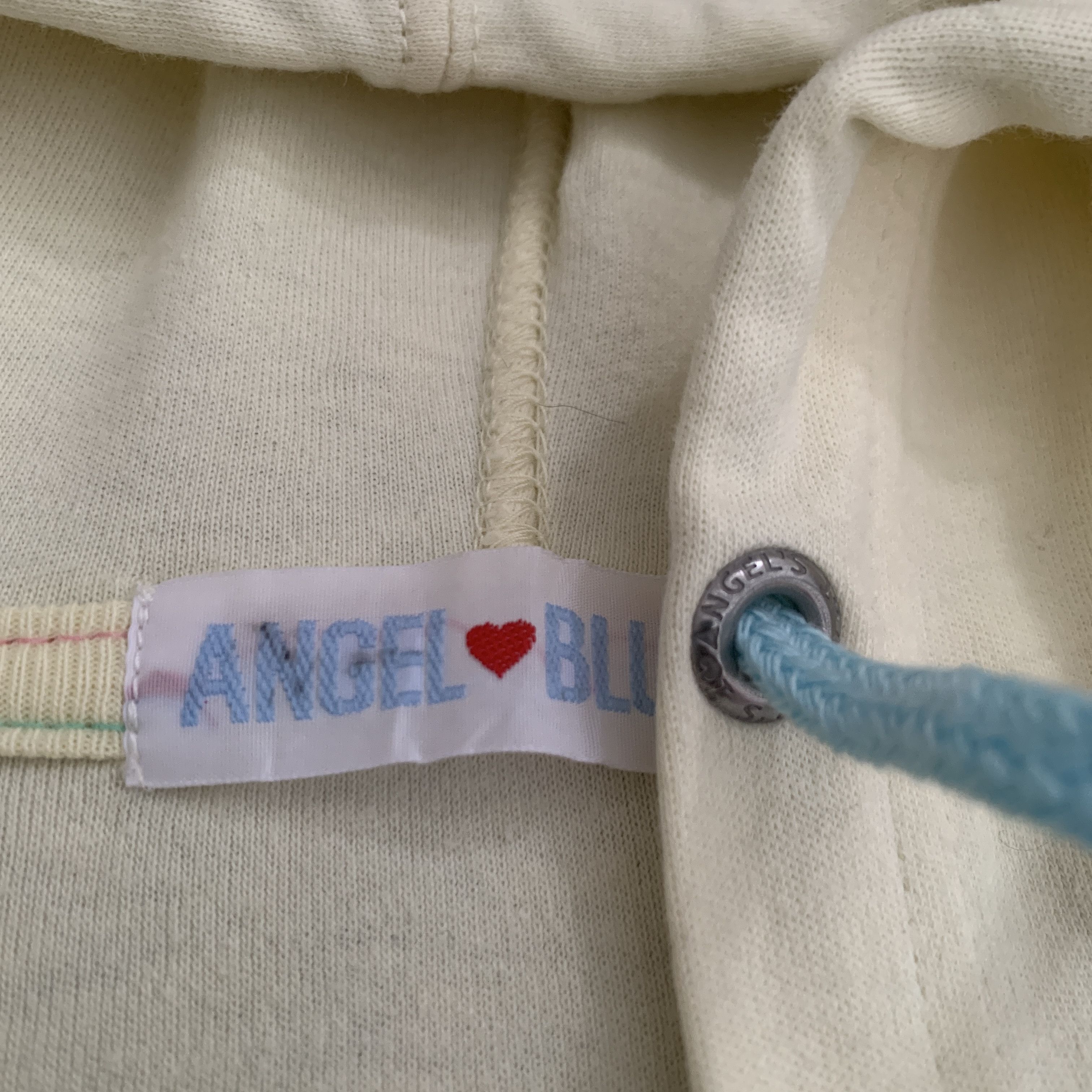 Angel Blue 2000s Angel Blue Hoodie Size US M / EU 48-50 / 2 - 4 Thumbnail