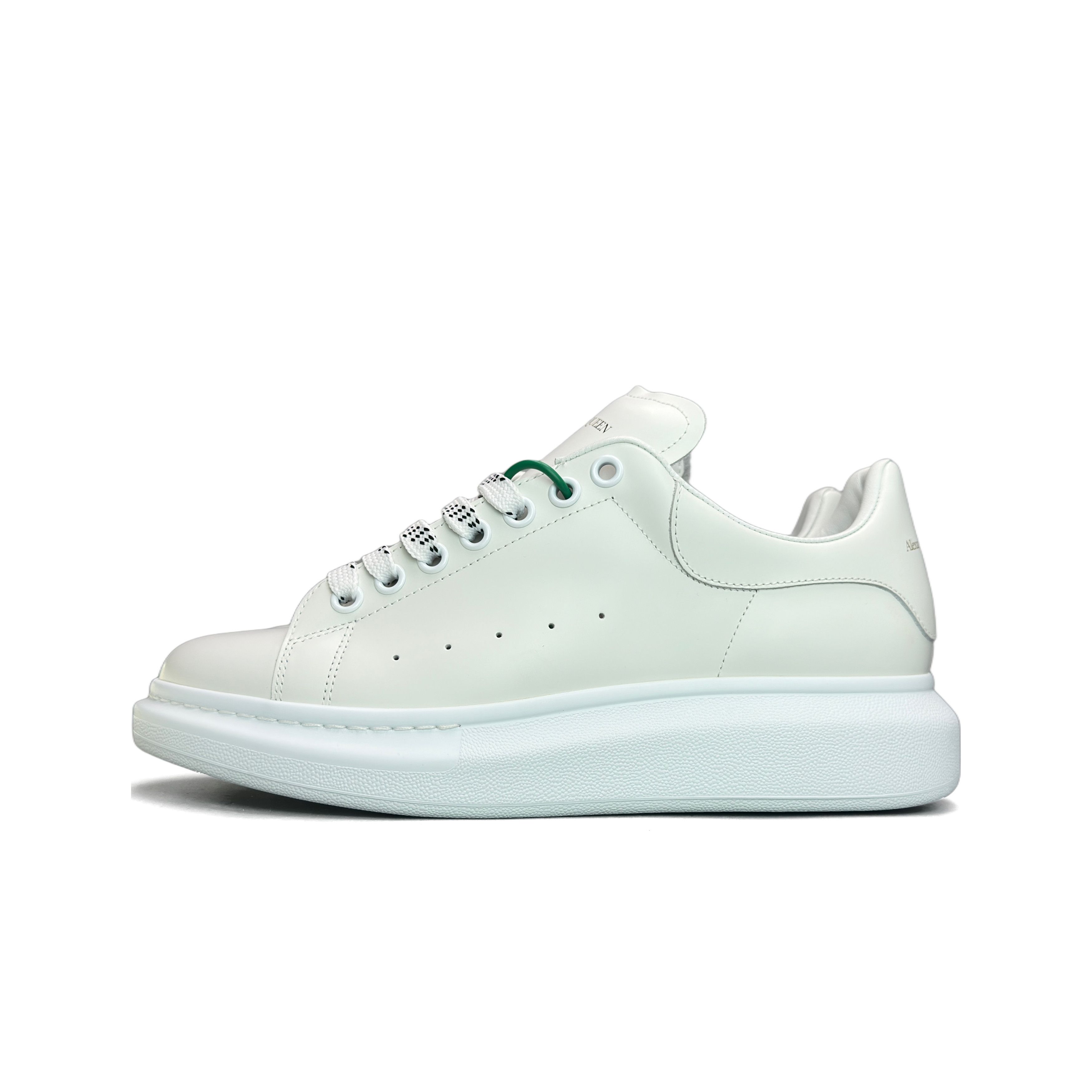 Alexander McQueen Alexander McQueen Oversized Sneakers White Size 42 Size US 9 / EU 42 - 1 Thumbnail