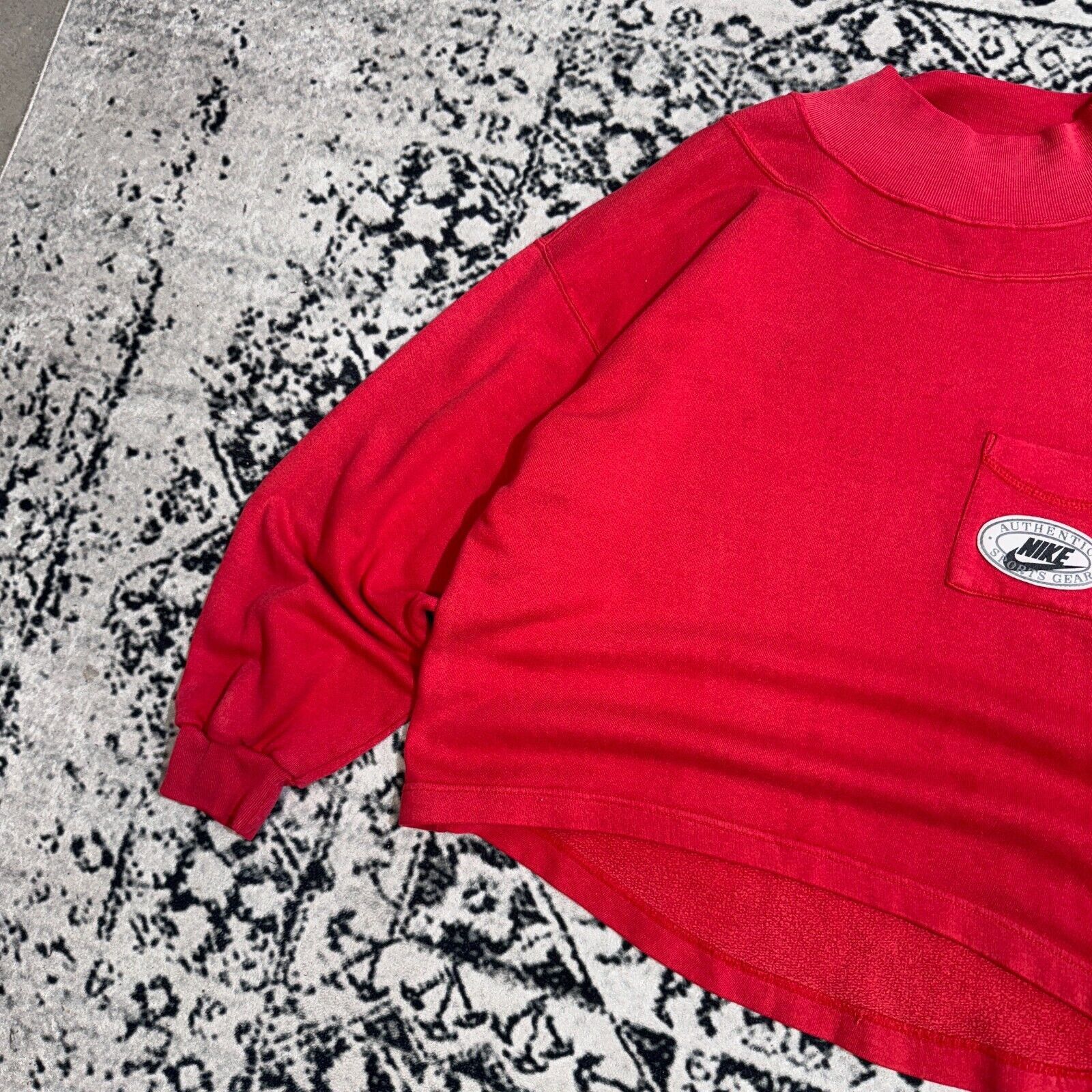 Nike × Vintage Vintage Nike Unisex Red Cotton Crewneck Size S Y2K 90s 80s Size US S / EU 44-46 / 1 - 7 Thumbnail