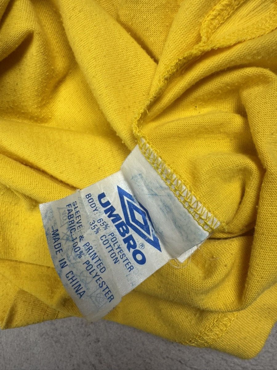 Umbro Vintage Umbro Pro Training Yellow jersey Brazil size L Size US L / EU 52-54 / 3 - 8 Thumbnail
