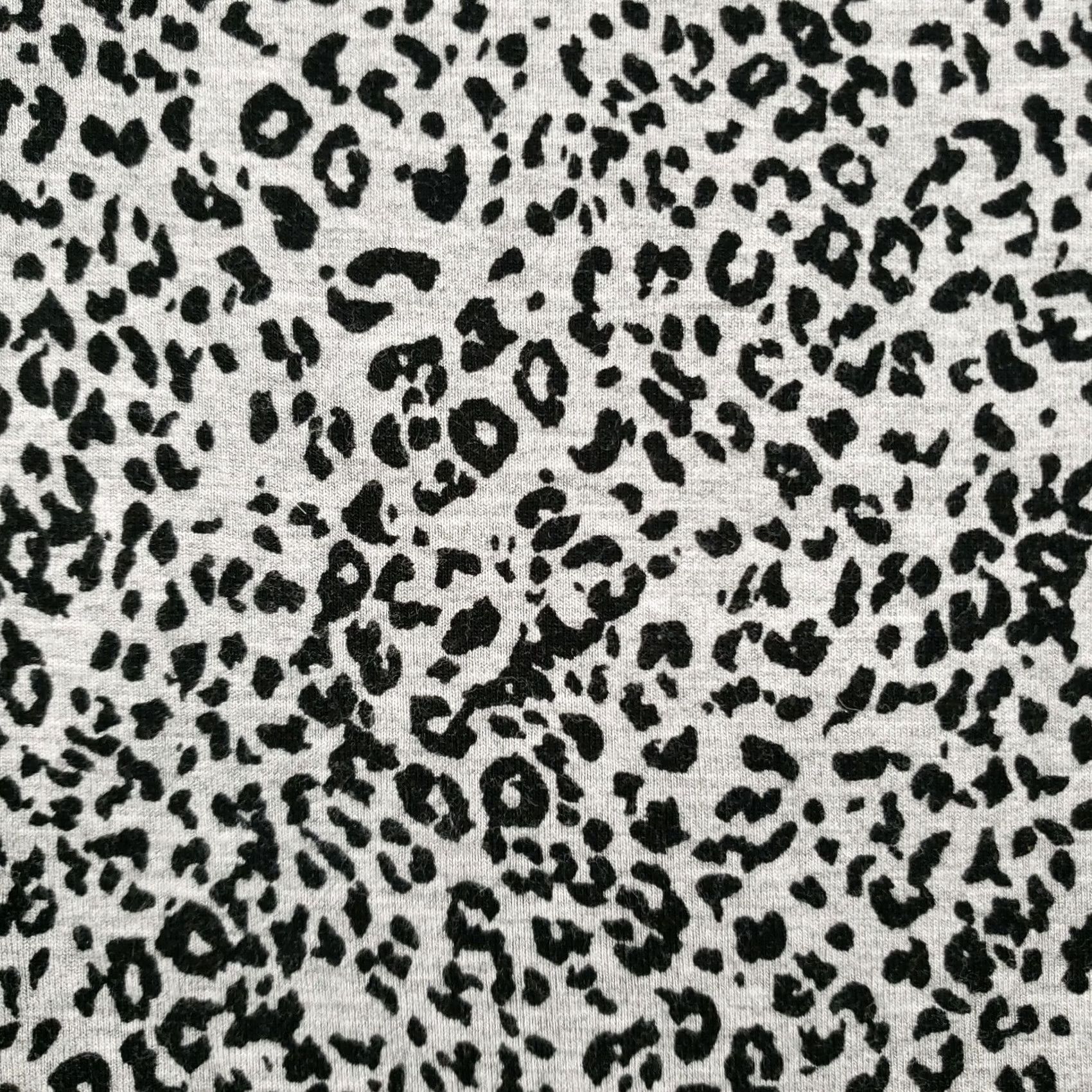 Old Navy Old Navy T-Shirt Womens M Medium Gray Basic Animal Print Short Sleeves Luxe Tee Size M / US 6-8 / IT 42-44 - 7 Thumbnail