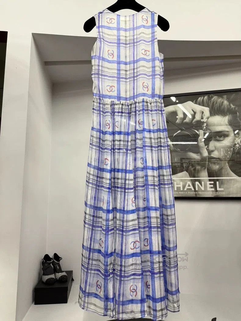 Chanel Chanel 23P Blue Silk Print Dress. Size US M / EU 48-50 / 2 - 3 Thumbnail